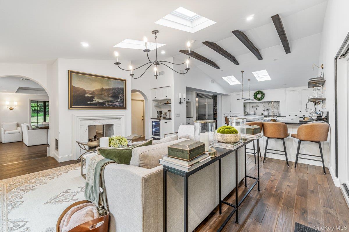 #9 photo, 32 Rustic Gate Lane, Dix Hills , NY 11746