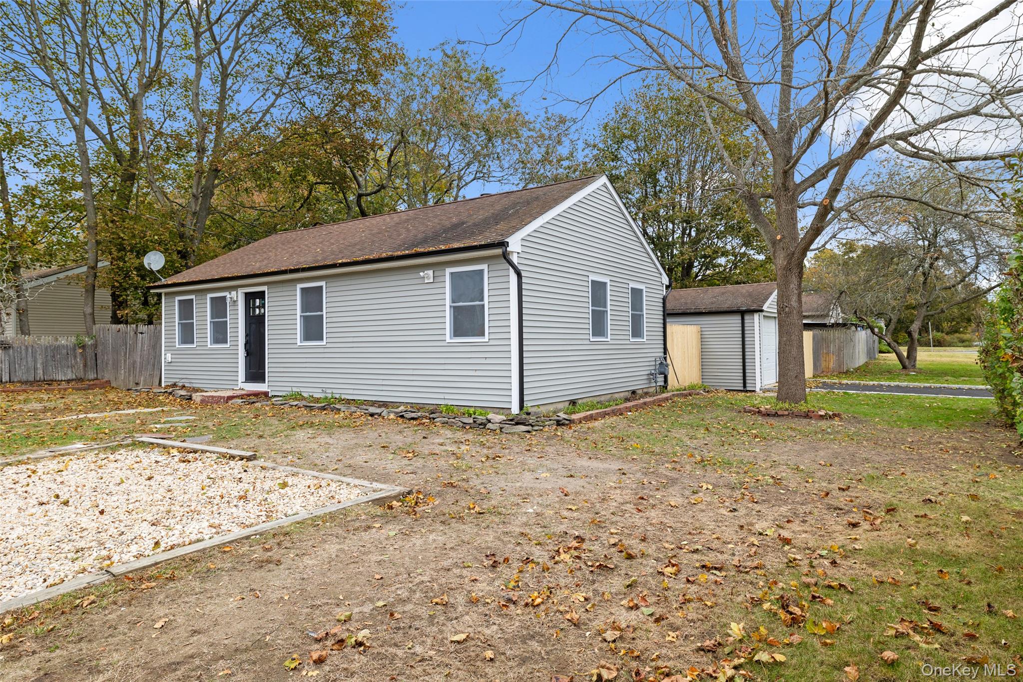 #3 photo, 803 Meade Avenue, Bellport , NY 11713