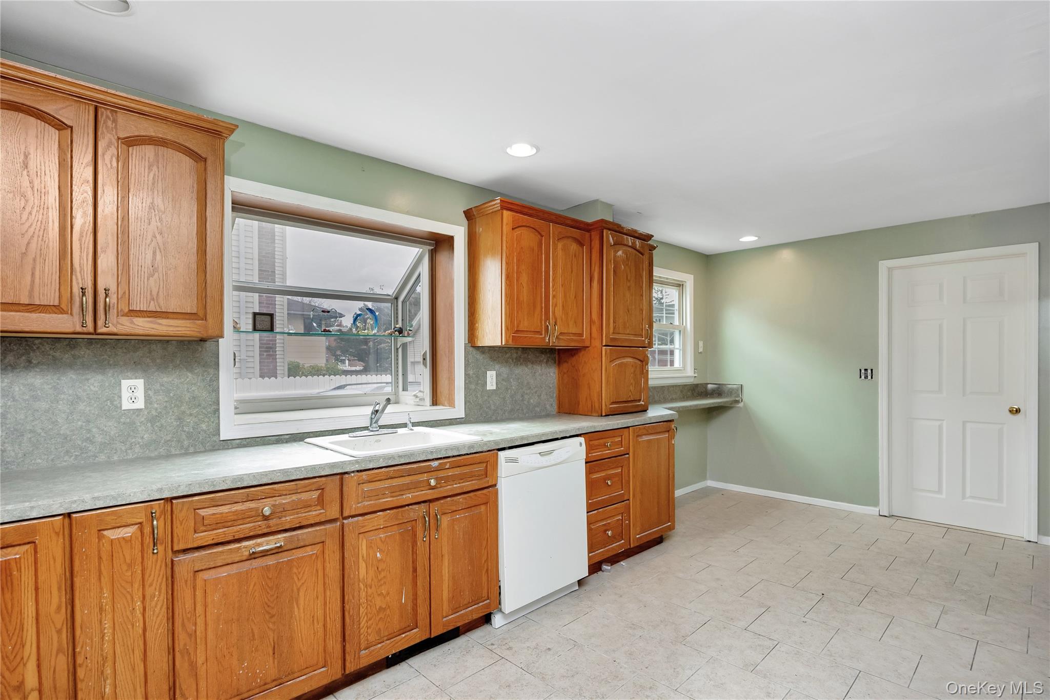 #11 photo, 15 N Butehorn Street, Bethpage , NY 11714