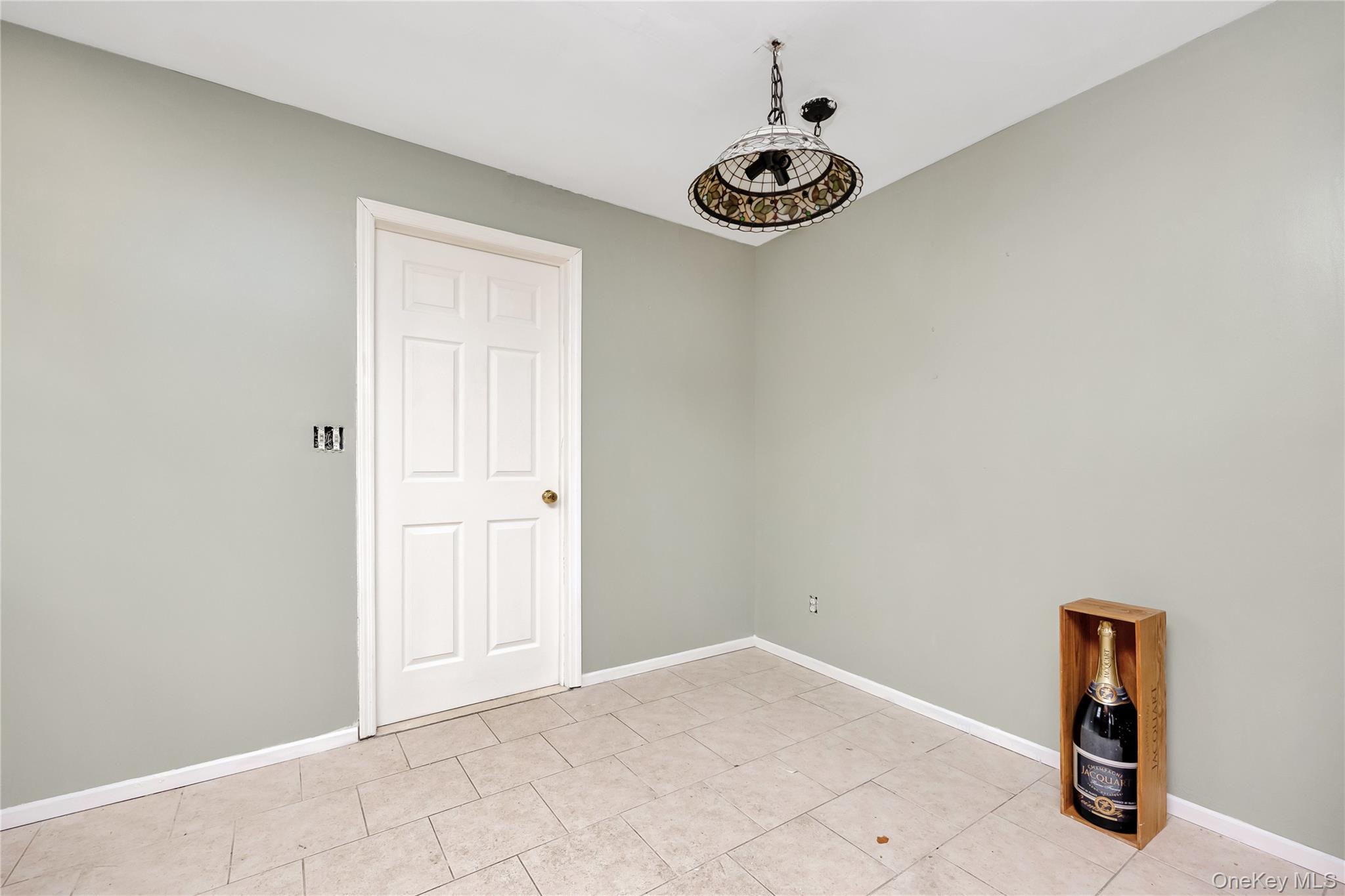 #15 photo, 15 N Butehorn Street, Bethpage , NY 11714