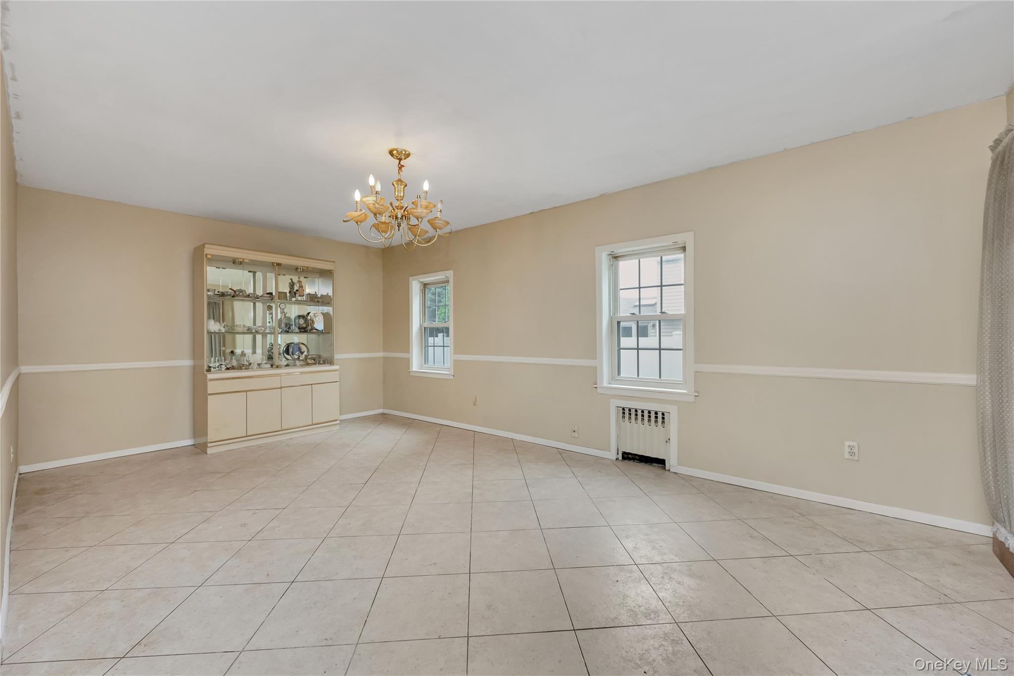 #8 photo, 15 N Butehorn Street, Bethpage , NY 11714