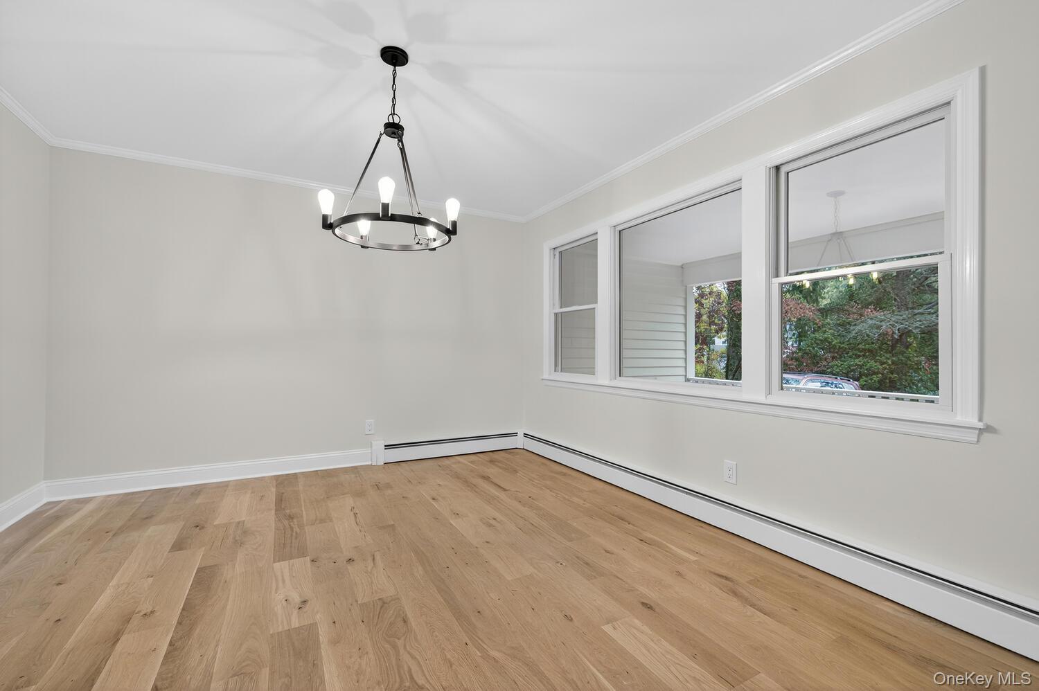 #11 photo, 43 Edcris Lane, Huntington , NY 11743