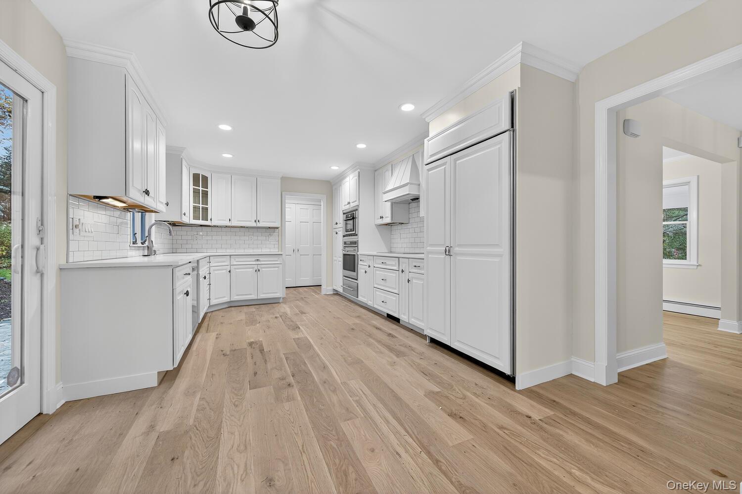 #14 photo, 43 Edcris Lane, Huntington , NY 11743