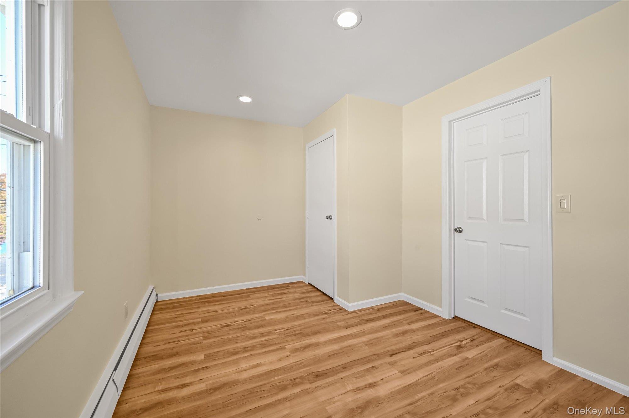 #9 photo, 480 Ocean Avenue, East Rockaway , NY 11518