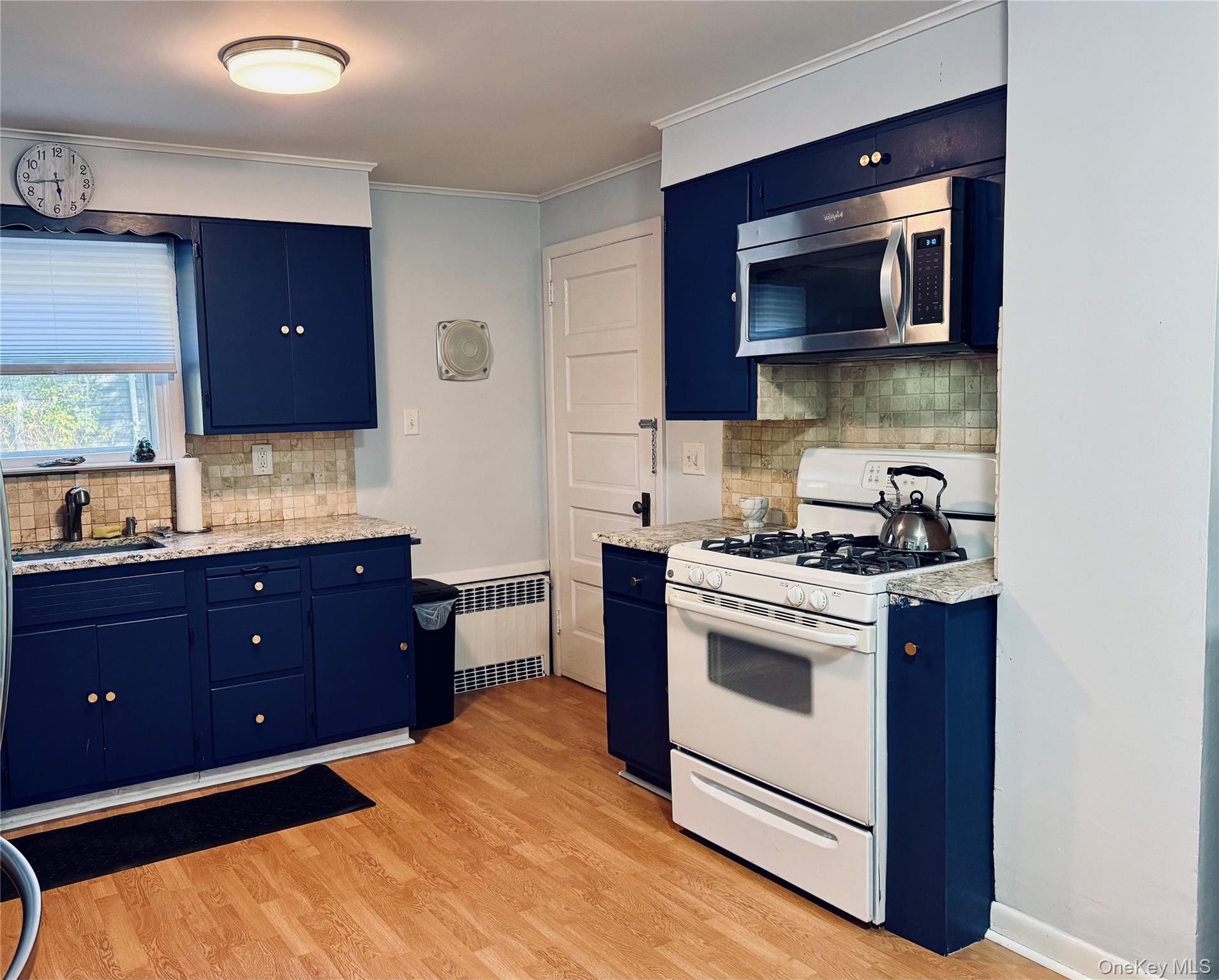 #19 photo, 25 School Street, Port Washington , NY 11050