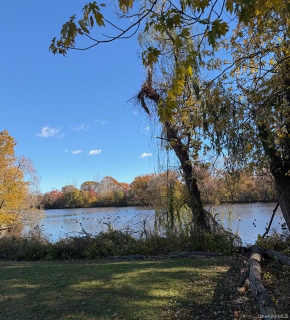 #11 photo, 5201 Merrick Road, Massapequa , NY 11758