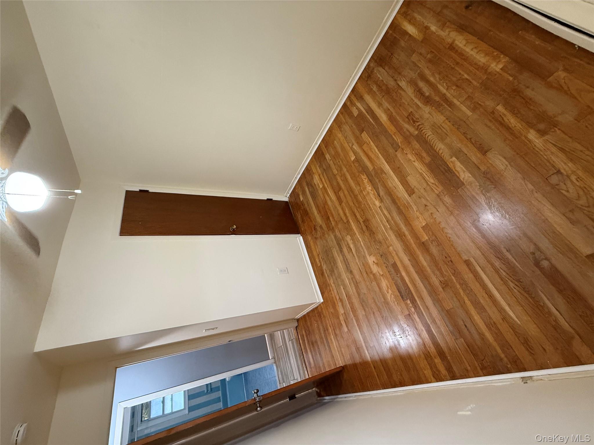 #7 photo, 472 Kirkman Avenue, Elmont , NY 11003