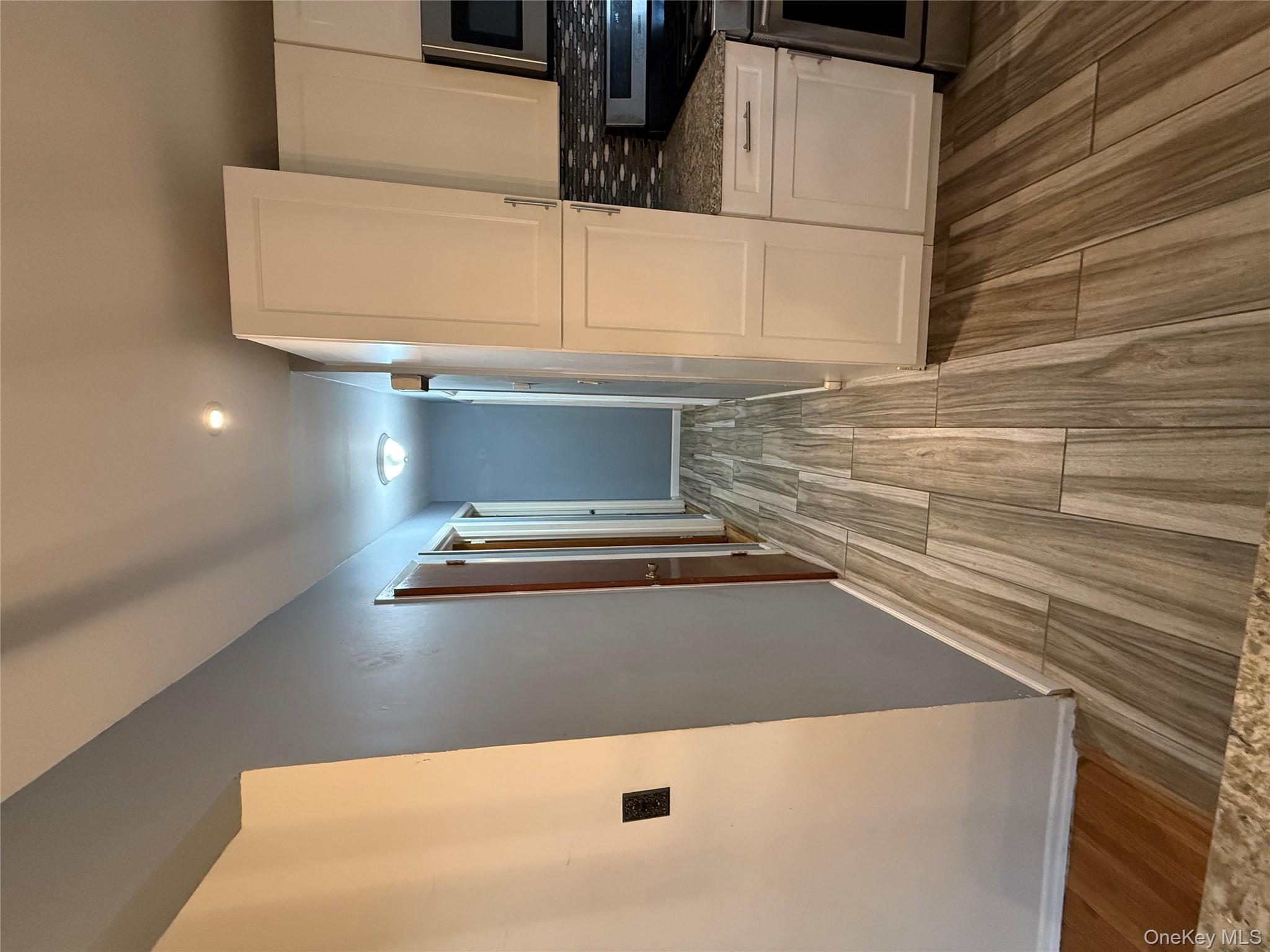 #8 photo, 472 Kirkman Avenue, Elmont , NY 11003