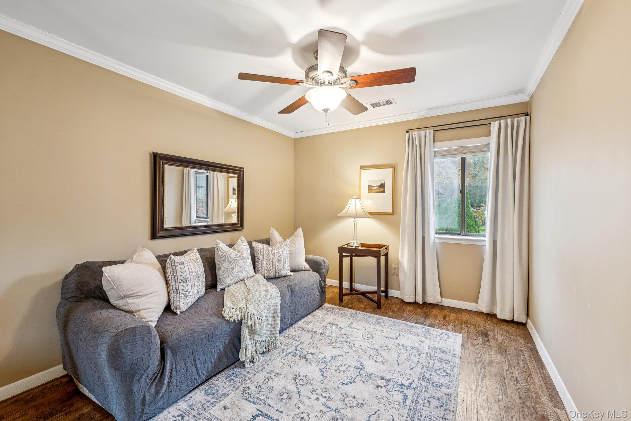 #20 photo, 96 Acorn Ponds Drive, Roslyn , NY 11576