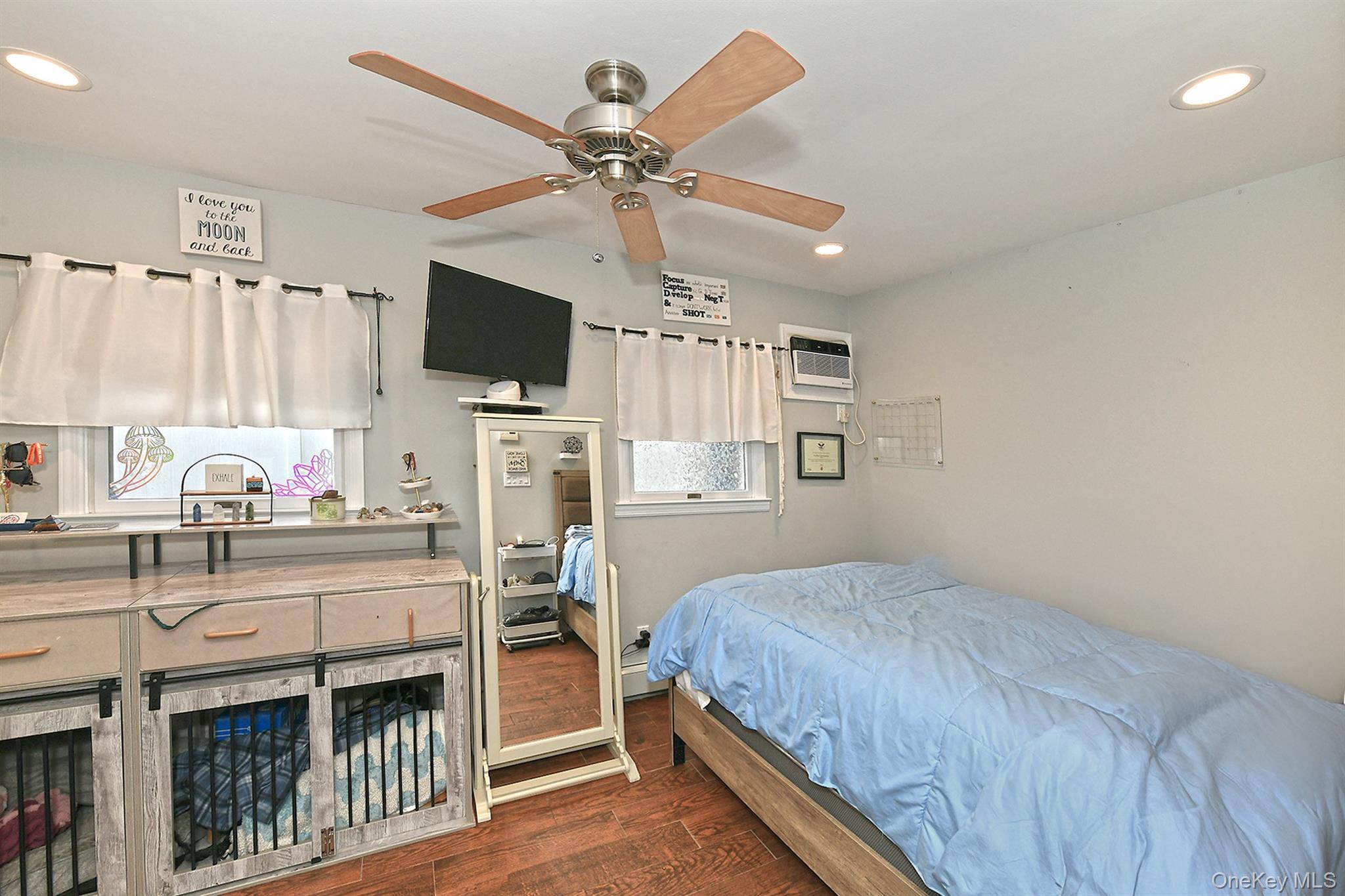 #19 photo, 84 Bruce Avenue, Hicksville , NY 11801