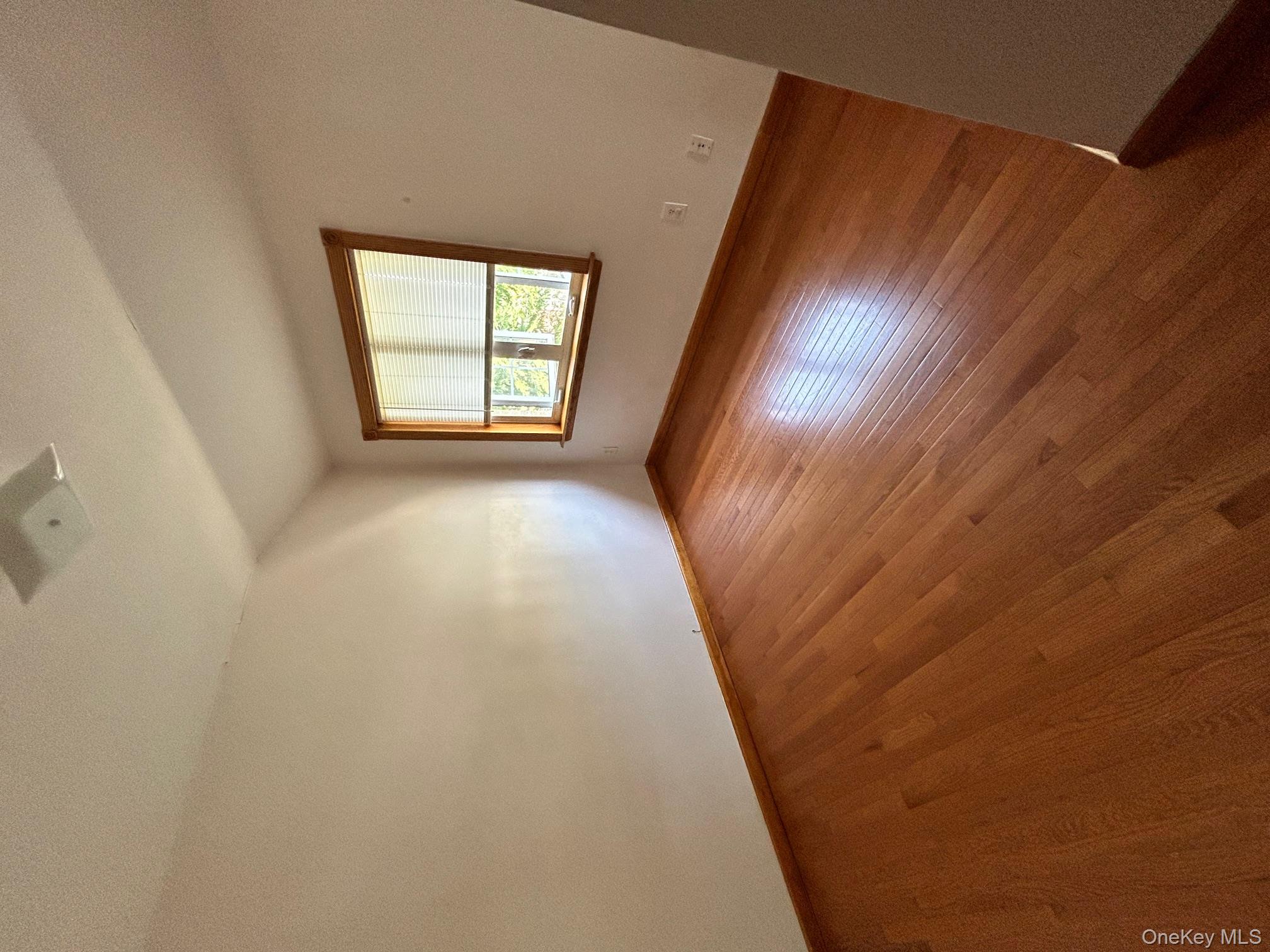 #7 photo, 53-11 193rd Street, Fresh Meadows , NY 11365