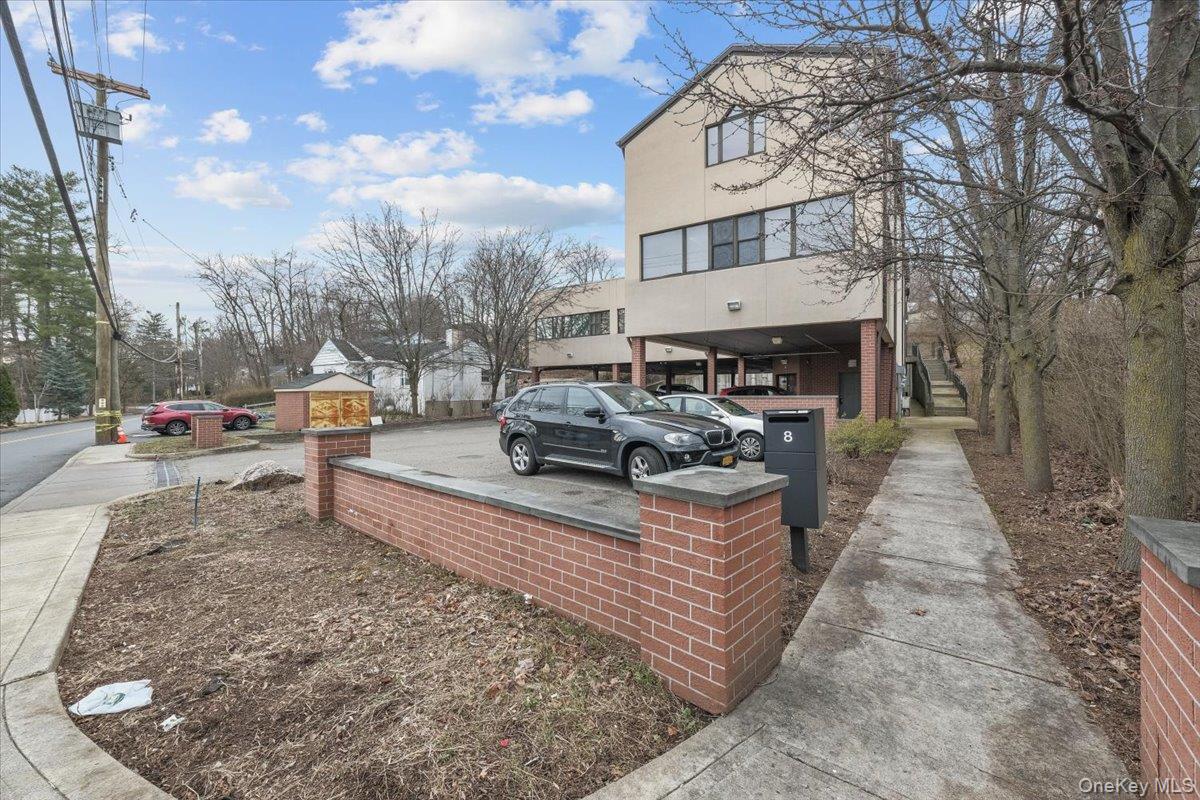 #17 photo, 8 Revolutionary Road, Ossining , NY 10562