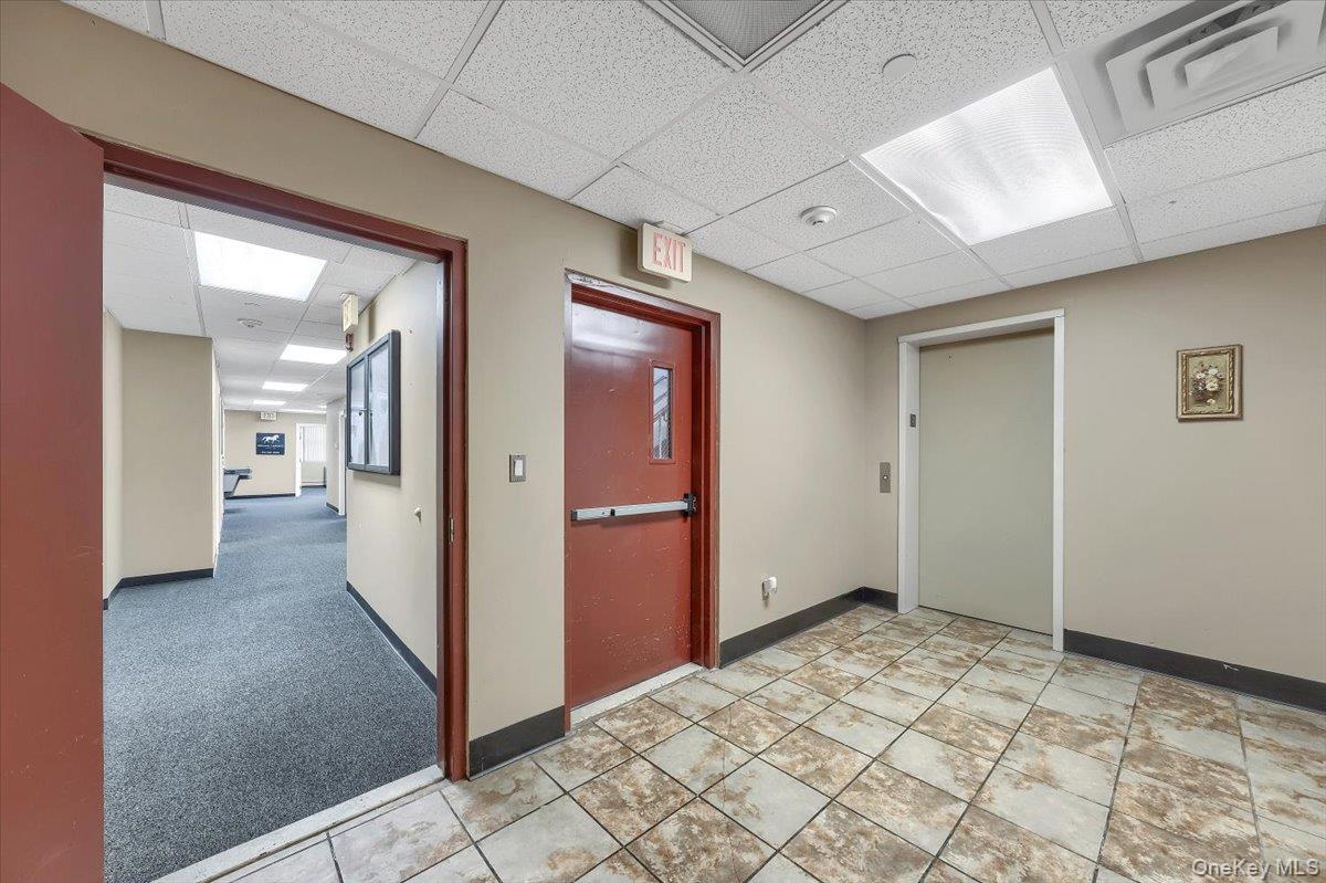 #6 photo, 8 Revolutionary Road, Ossining , NY 10562