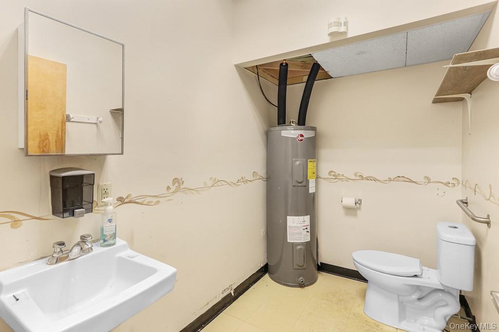 #9 photo, 471 Broadway, Newburgh , NY 12550