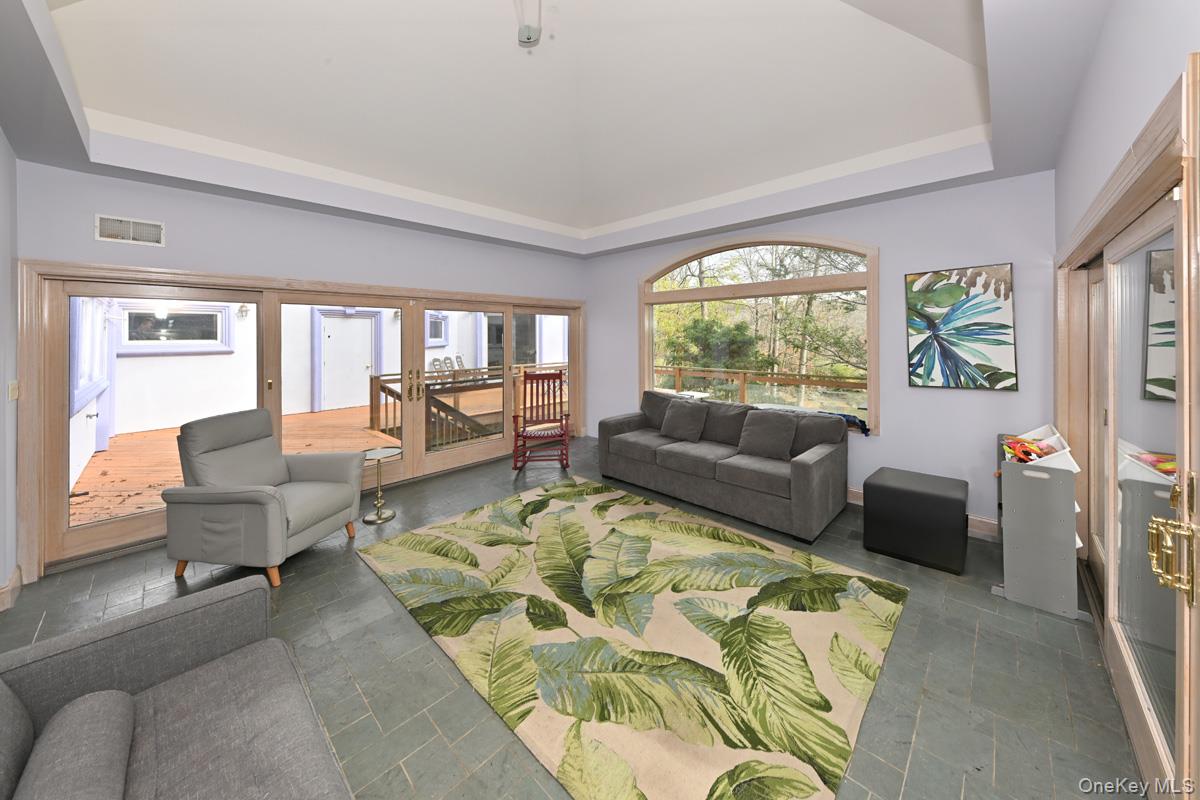 #16 photo, 27 Sky Meadow Road, Suffern , NY 10901