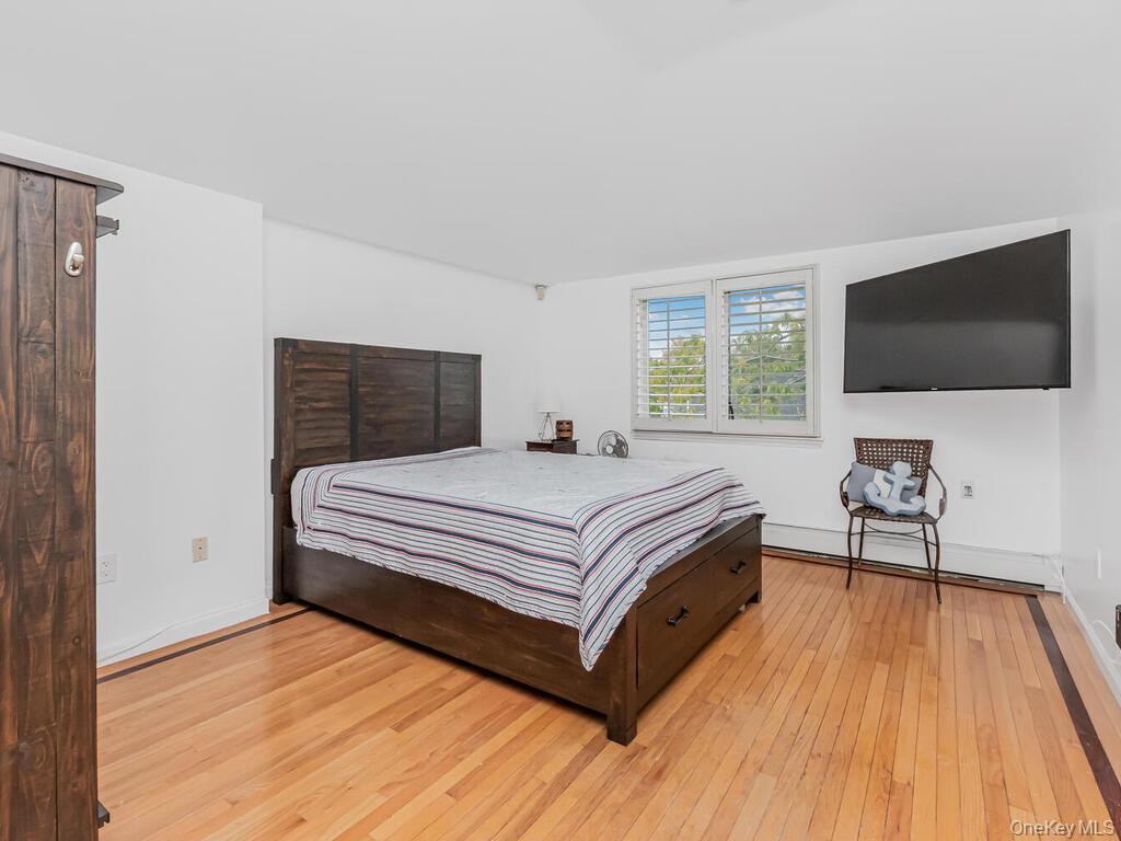 #9 photo, 240 Bowne Street, Bronx , NY 10464