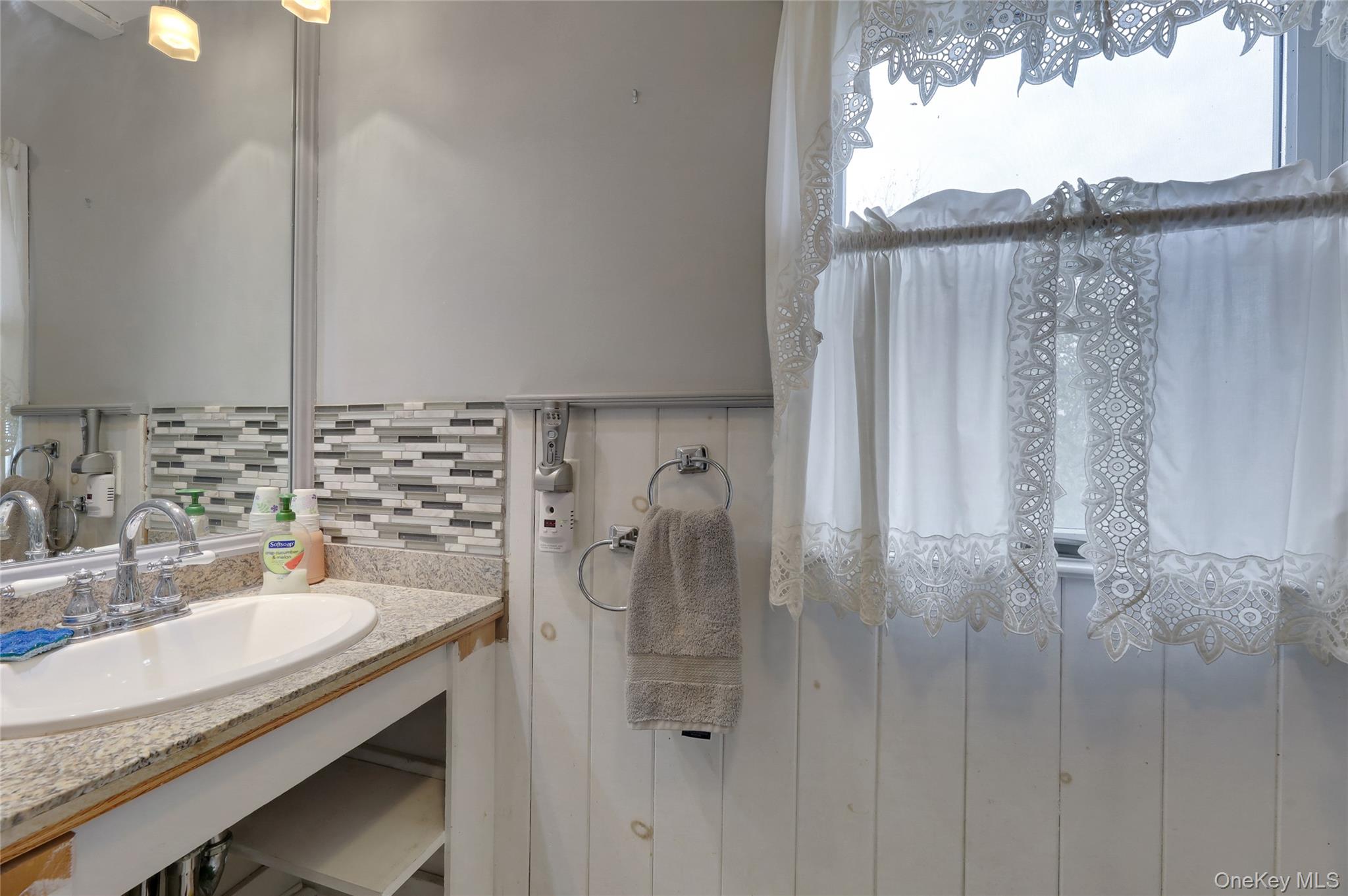 #15 photo, 644 Route 304, New City , NY 10956