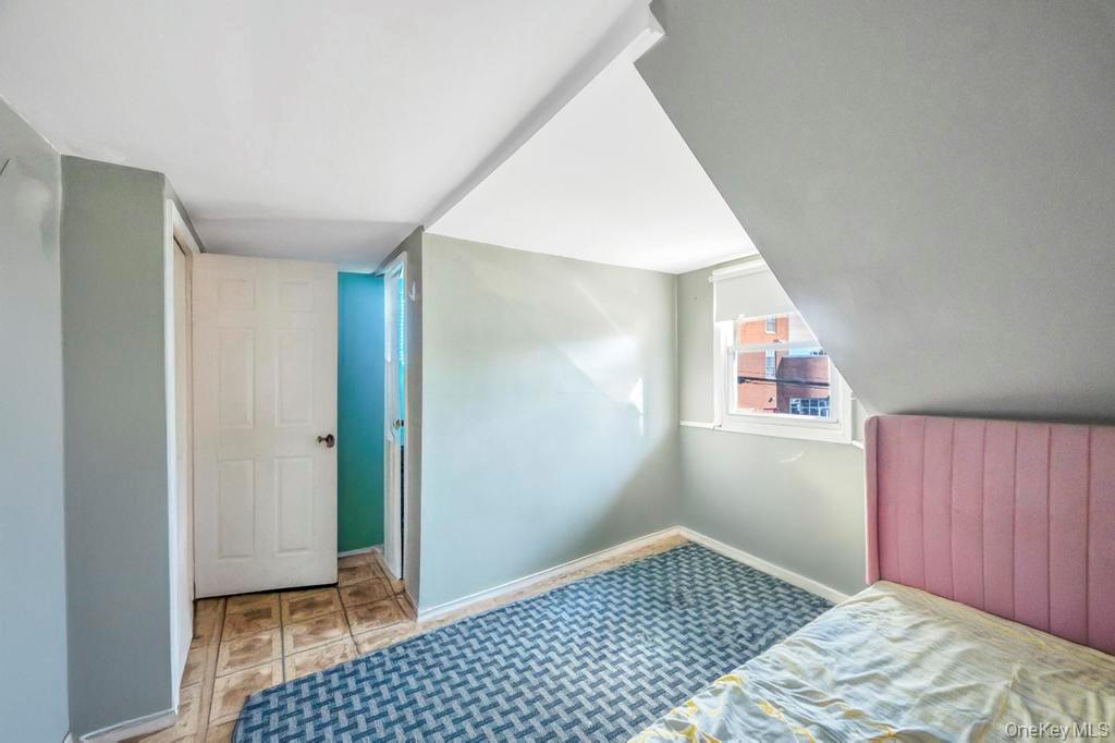 #12 photo, 511 Northern Parkway, Uniondale , NY 11553