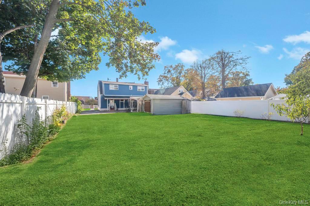 #20 photo, 511 Northern Parkway, Uniondale , NY 11553