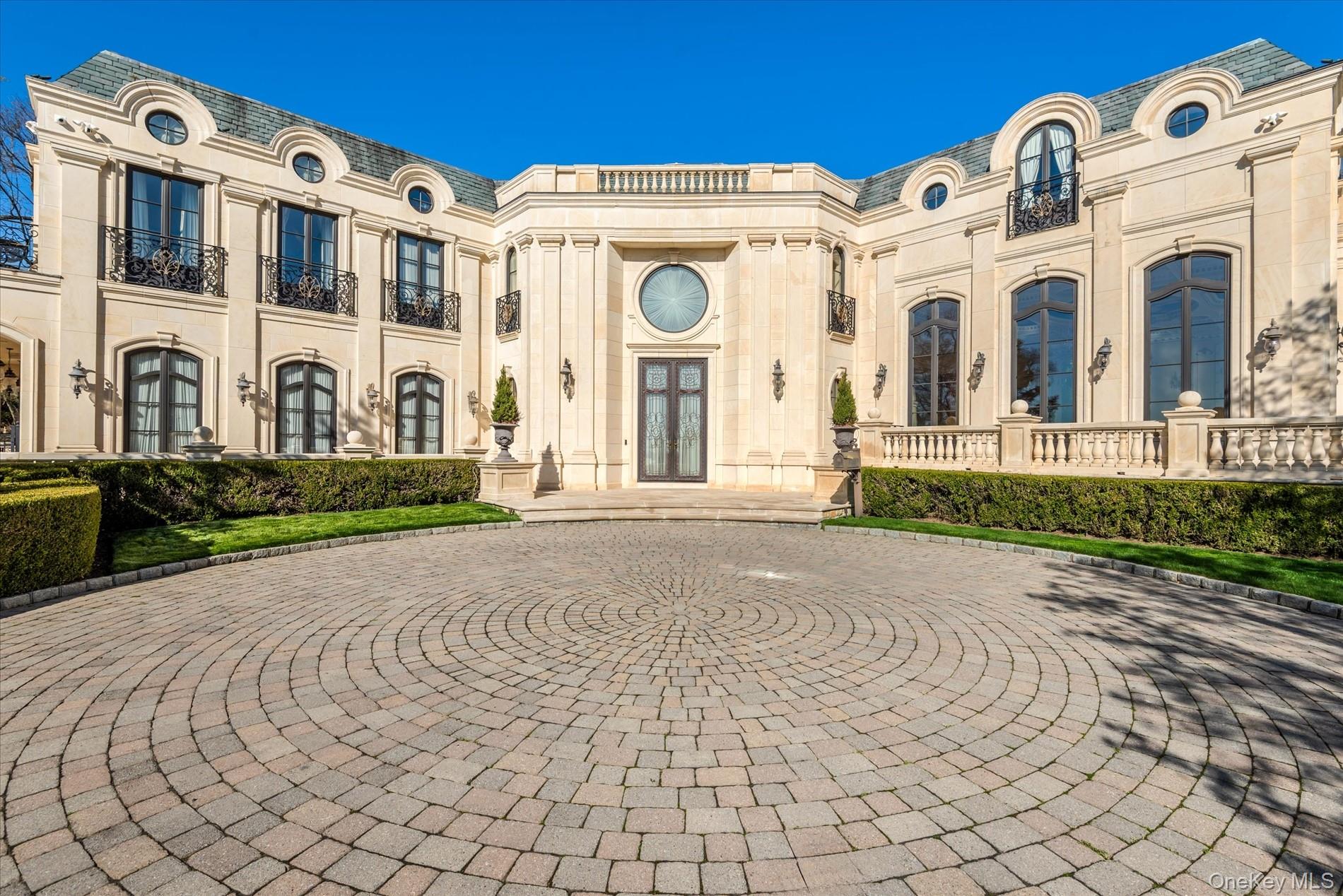 #4 photo, Kings Point Road, Great Neck , NY 11024