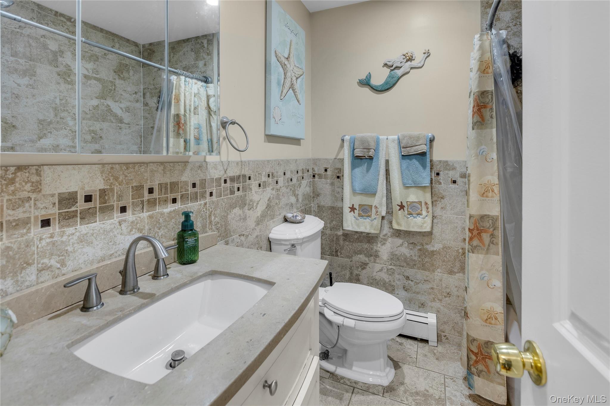 #13 photo, 84 Cedar Street, Islip , NY 11751