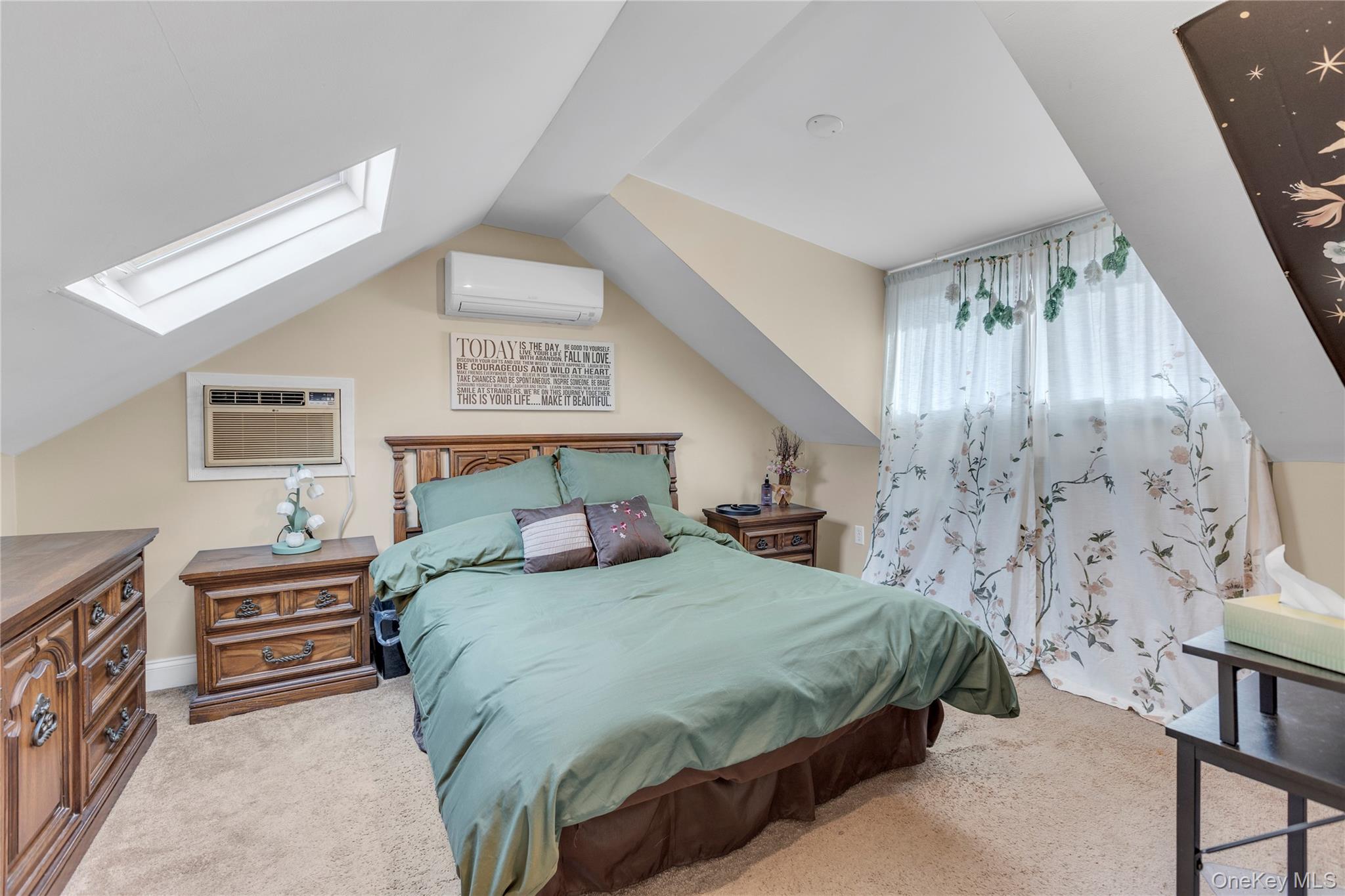 #14 photo, 84 Cedar Street, Islip , NY 11751