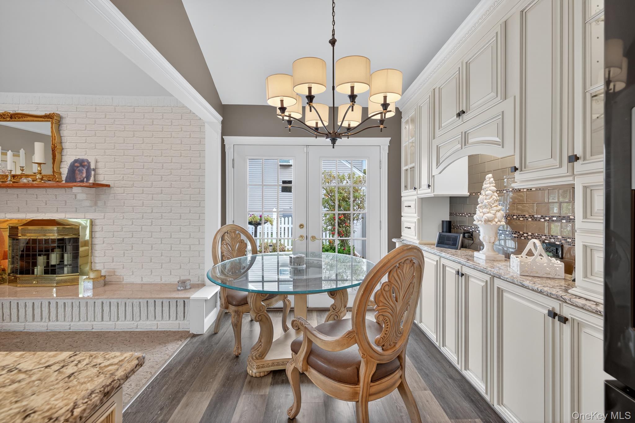 #13 photo, 356 8th Street, Bohemia , NY 11716