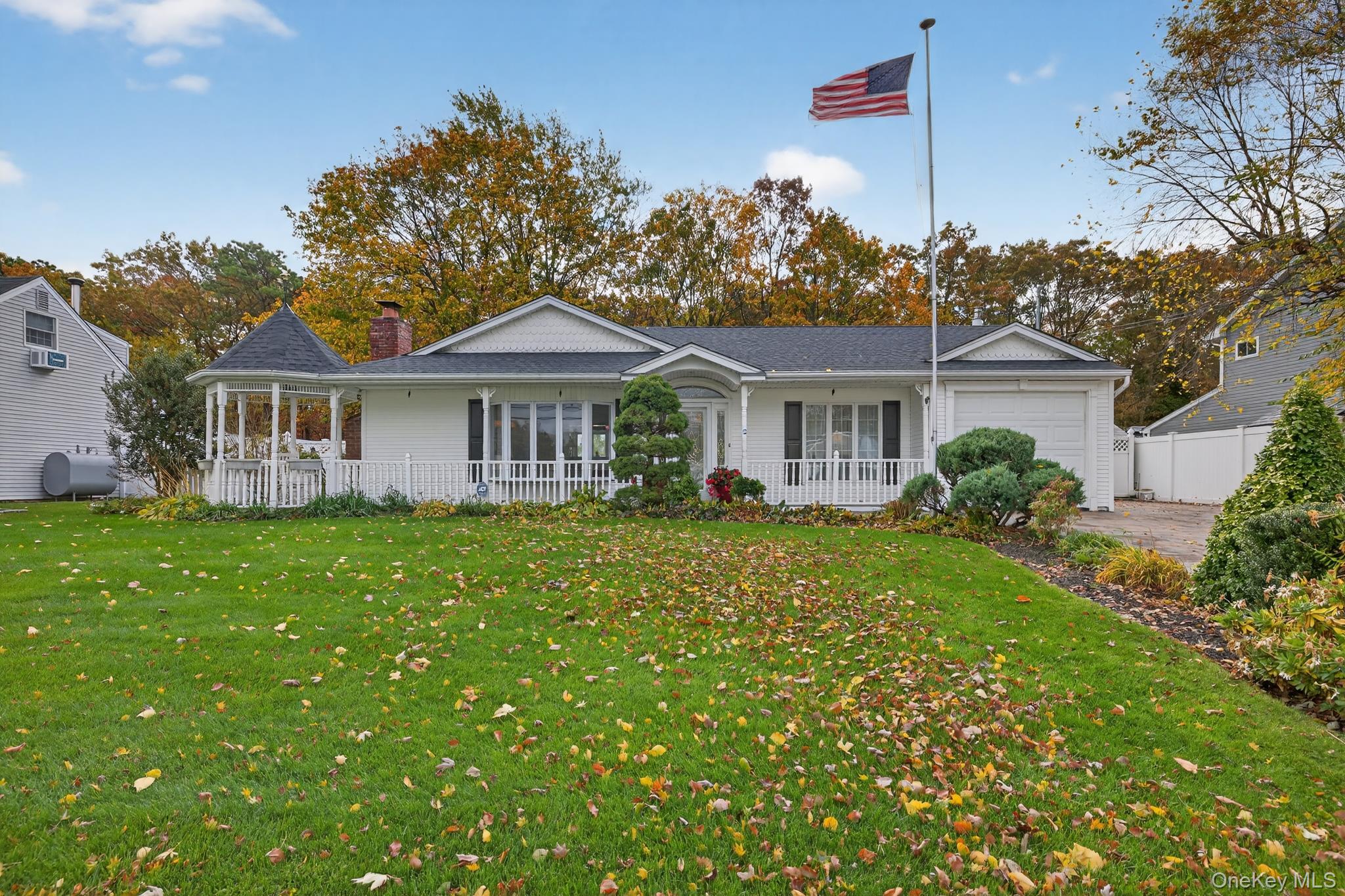 #3 photo, 356 8th Street, Bohemia , NY 11716