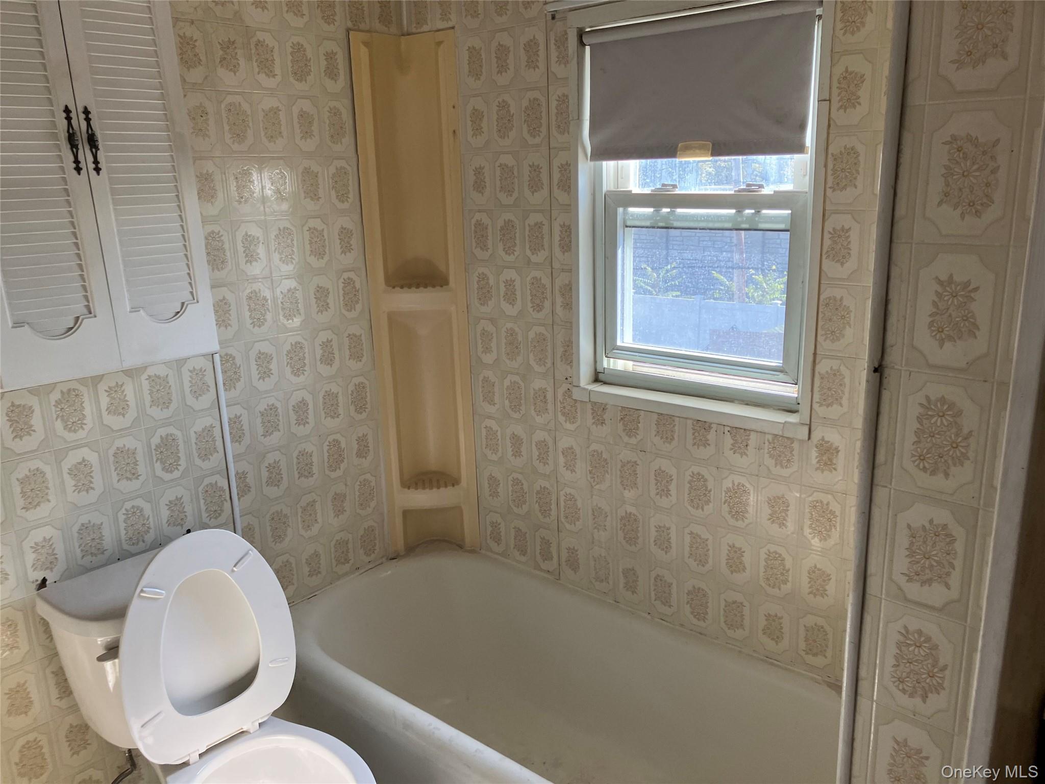 #6 photo, 2 Superior Road, Floral Park , NY 11001