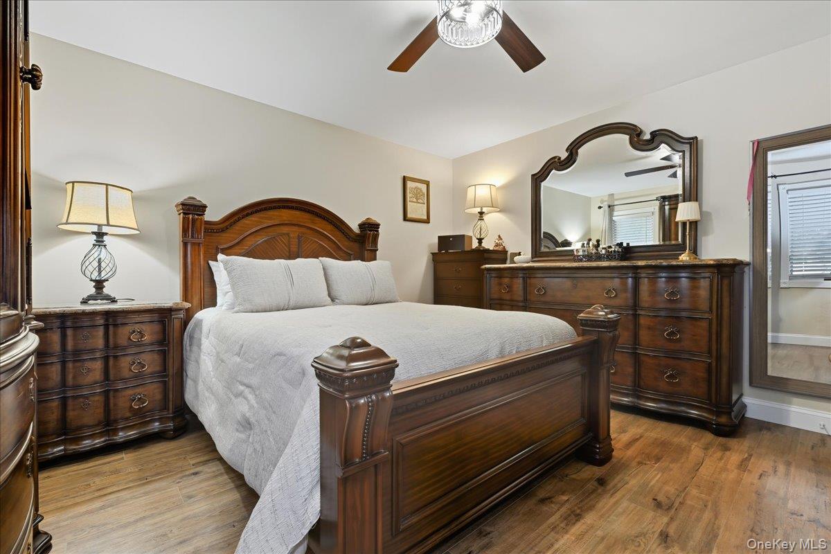 #15 photo, 259 Ocean Avenue, Massapequa Park , NY 11762