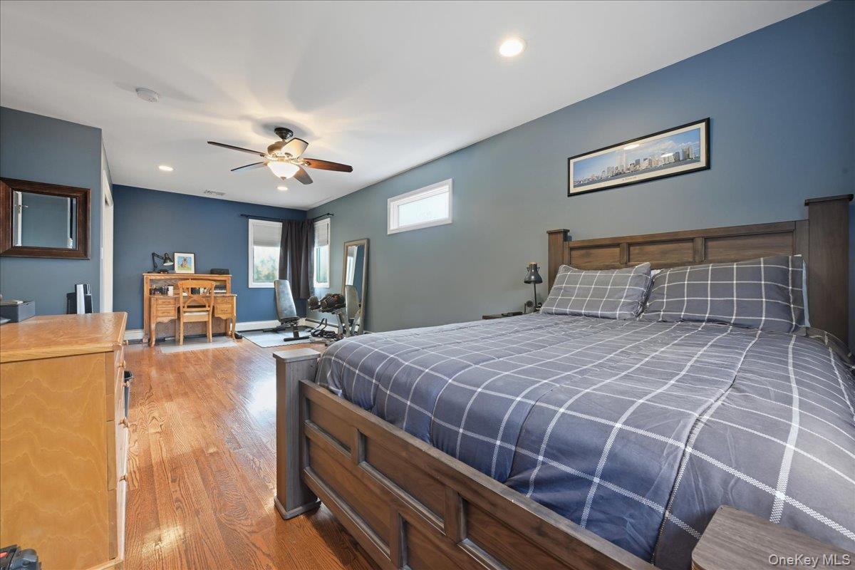 #18 photo, 259 Ocean Avenue, Massapequa Park , NY 11762