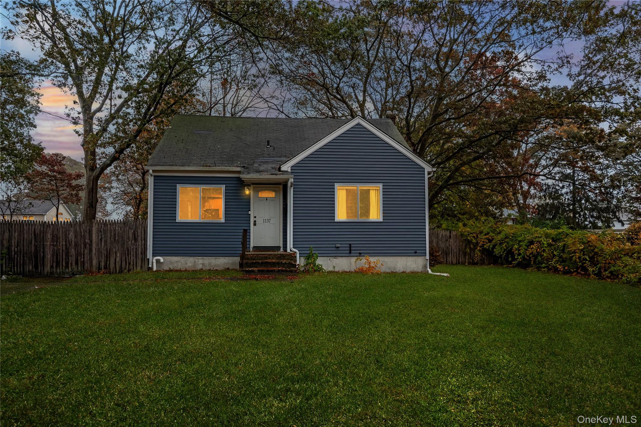 #1 photo, 1137 Namdac Avenue, Bay Shore , NY 11706