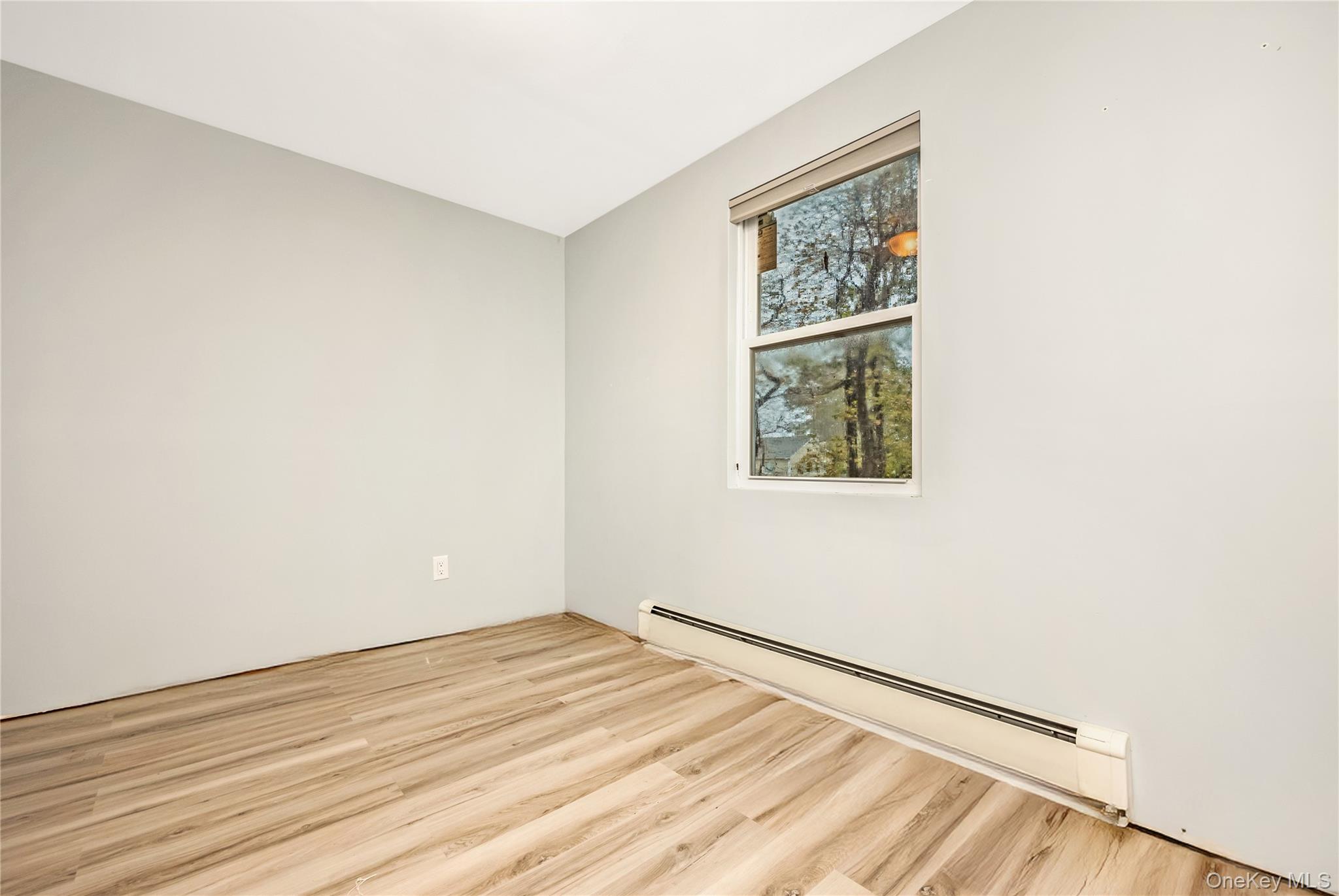 #11 photo, 1137 Namdac Avenue, Bay Shore , NY 11706