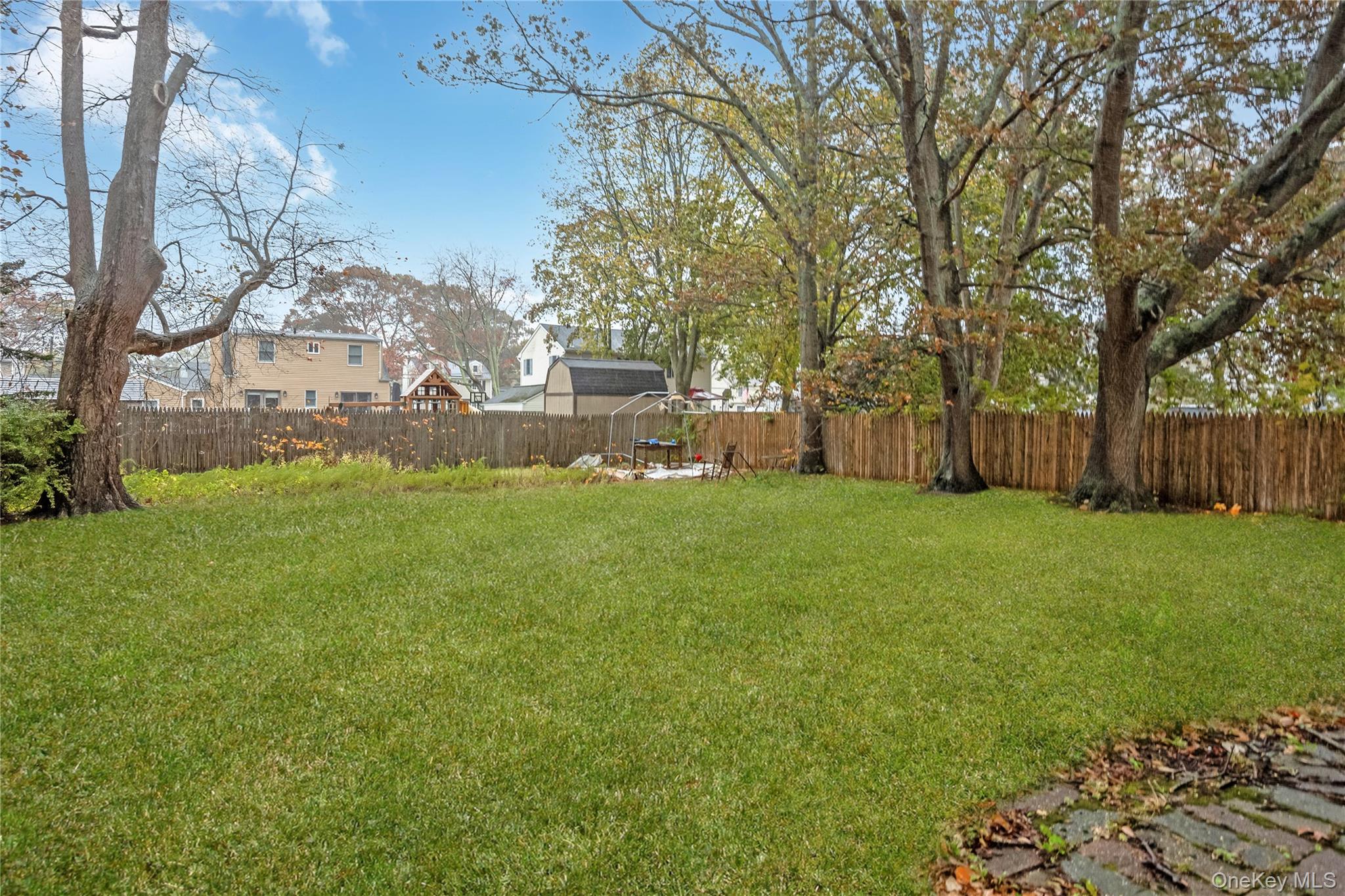 #15 photo, 1137 Namdac Avenue, Bay Shore , NY 11706