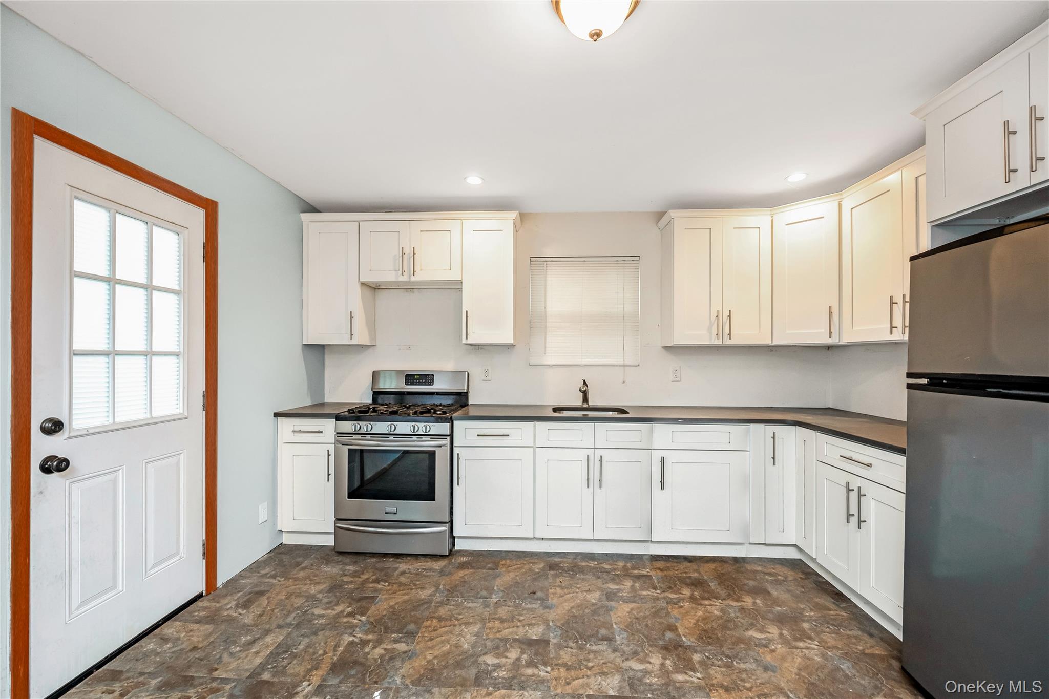 #4 photo, 1137 Namdac Avenue, Bay Shore , NY 11706