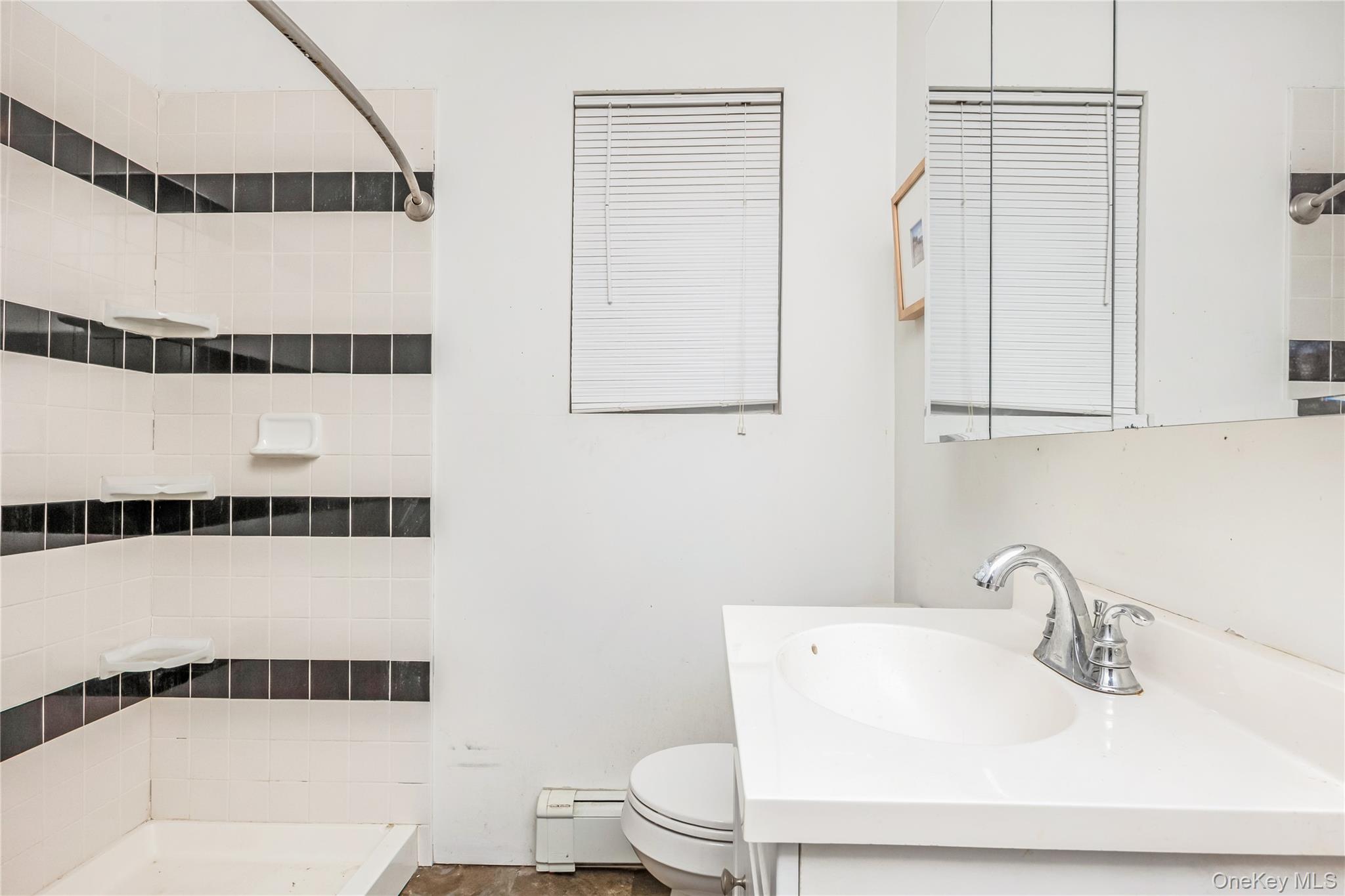 #7 photo, 1137 Namdac Avenue, Bay Shore , NY 11706