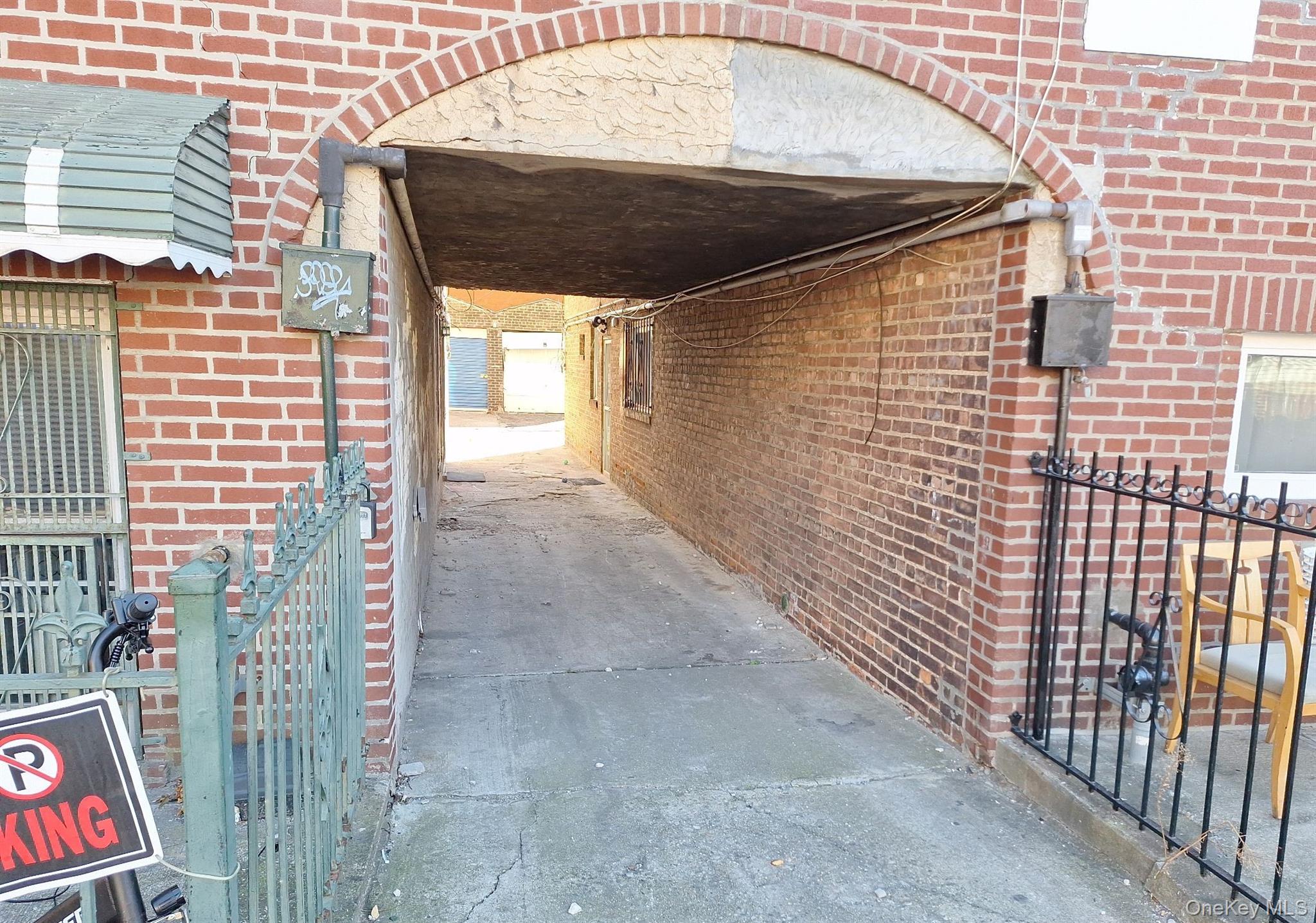 #3 photo, 2012 Benedict Avenue, Bronx , NY 10462