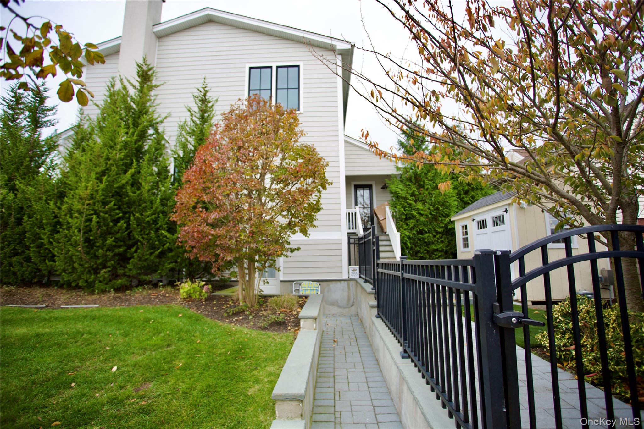 #1 photo, 255 Roosevelt Boulevard, Long Beach , NY 11561