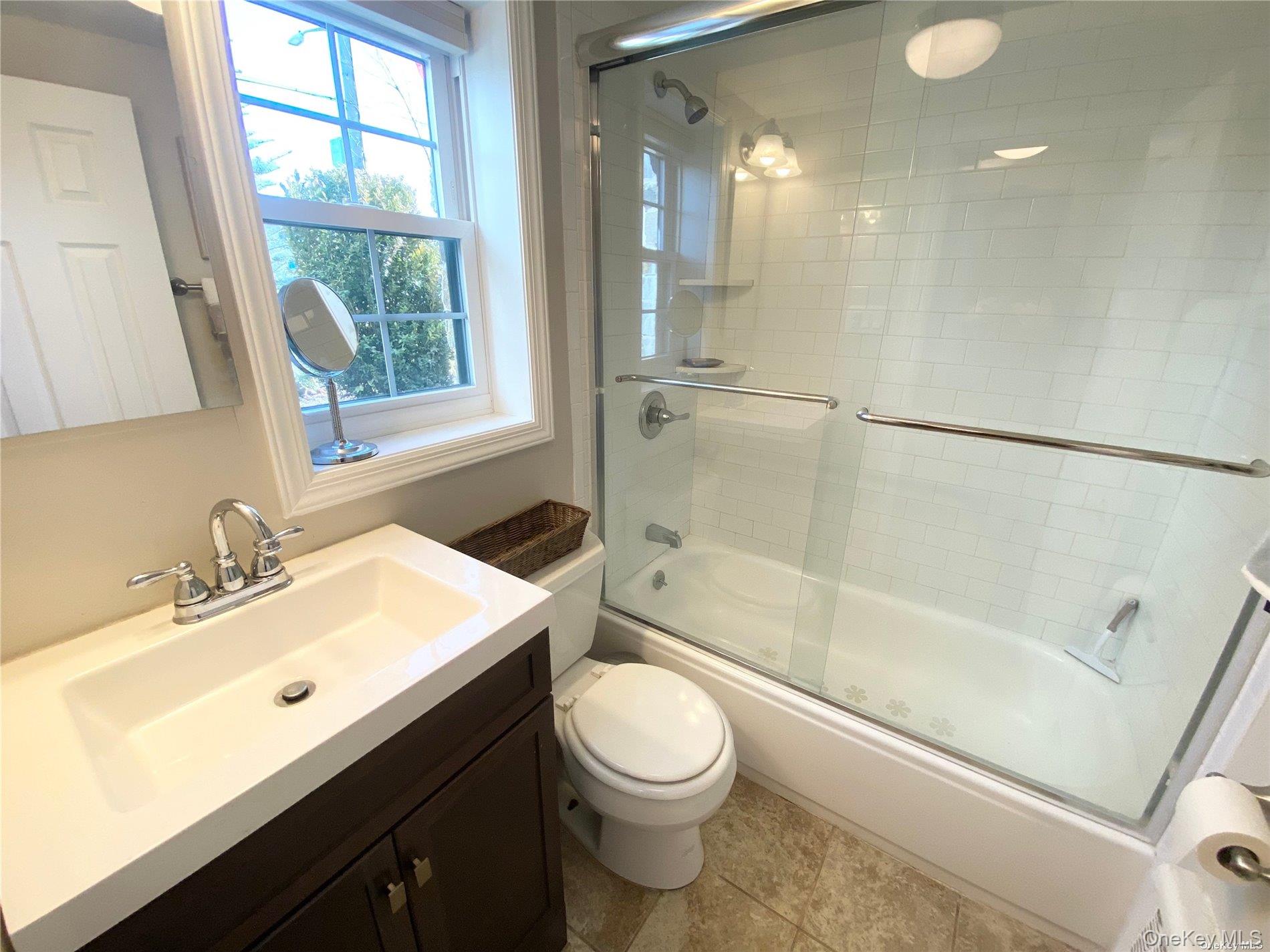 #9 photo, 255 Roosevelt Boulevard, Long Beach , NY 11561