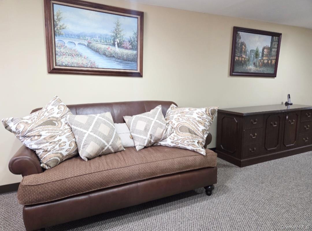 #15 photo, 201 Portion Road, サフォーク郡 Ronkonkoma , NY 11779