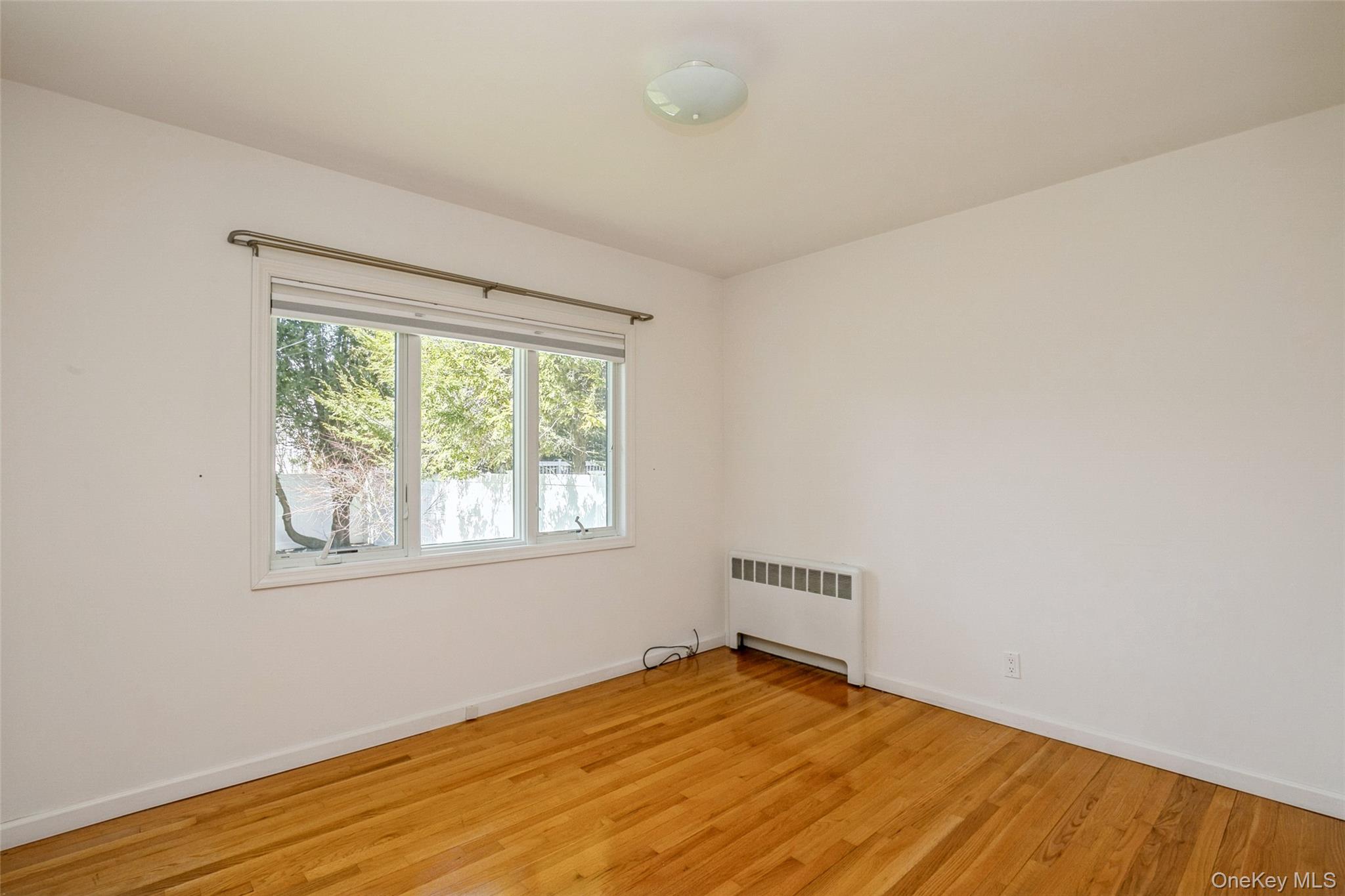 #18 photo, 26 Whitman Avenue, Syosset , NY 11791