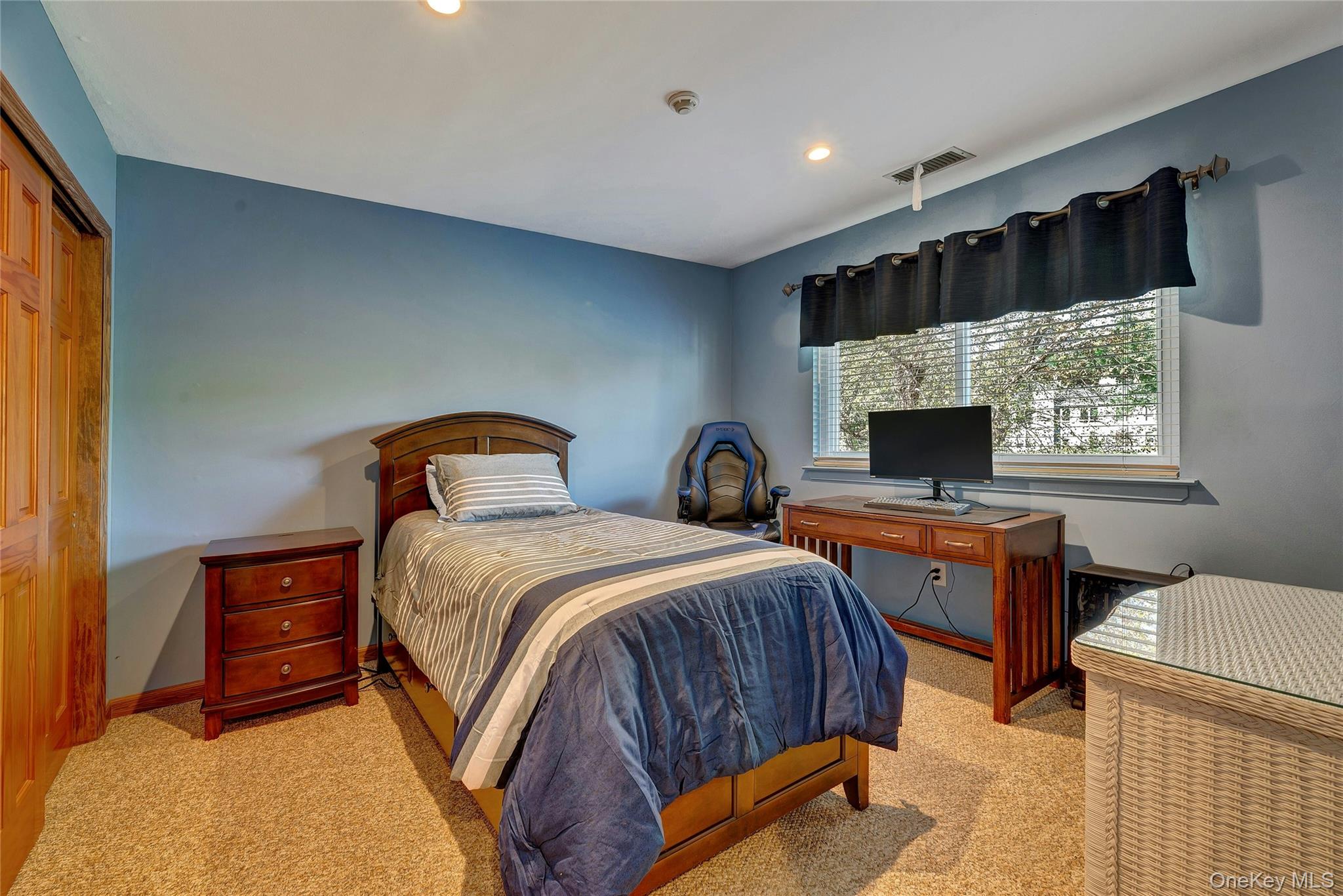 #16 photo, 94 Hampton Vista Drive, Manorville , NY 11949