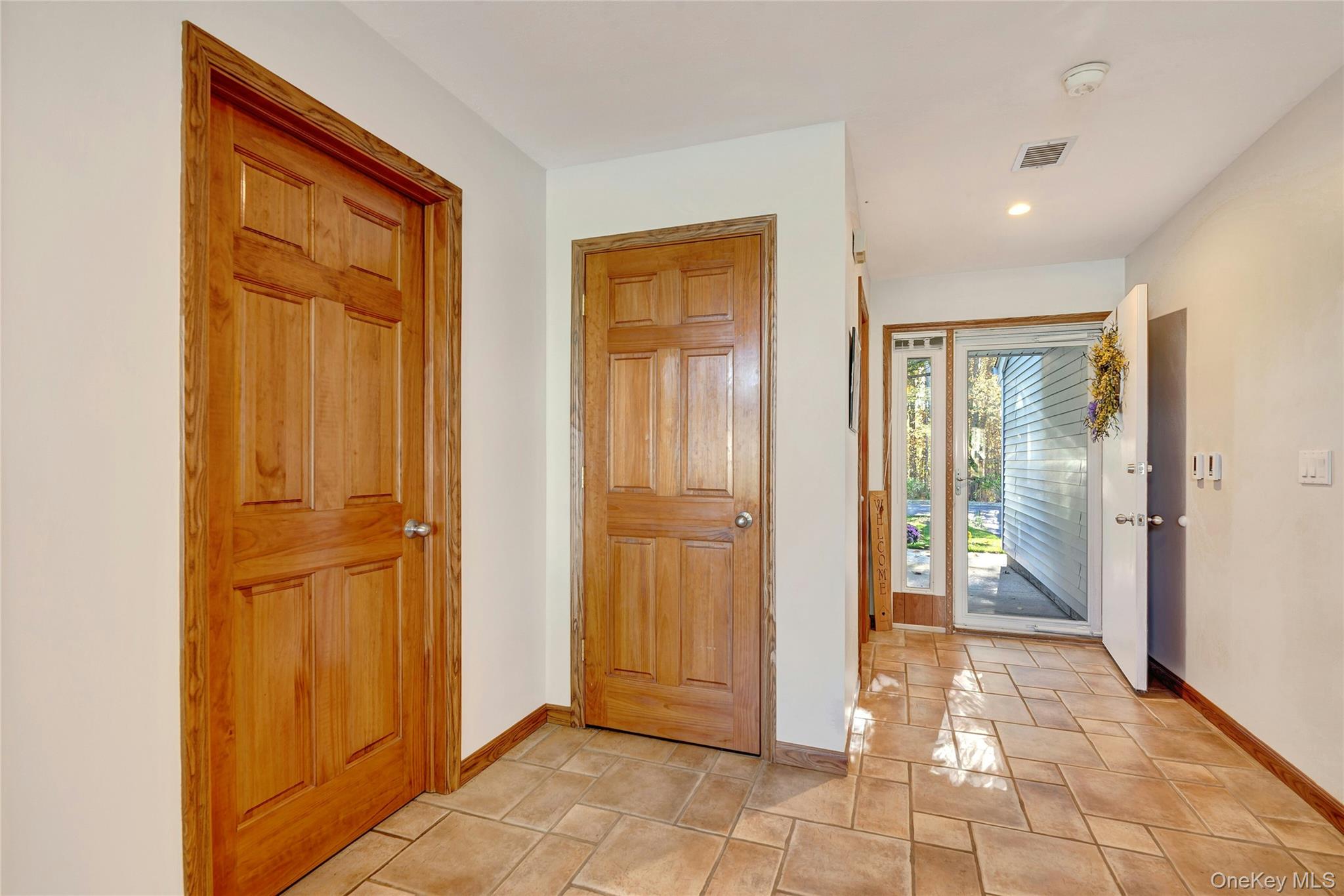 #3 photo, 94 Hampton Vista Drive, Manorville , NY 11949