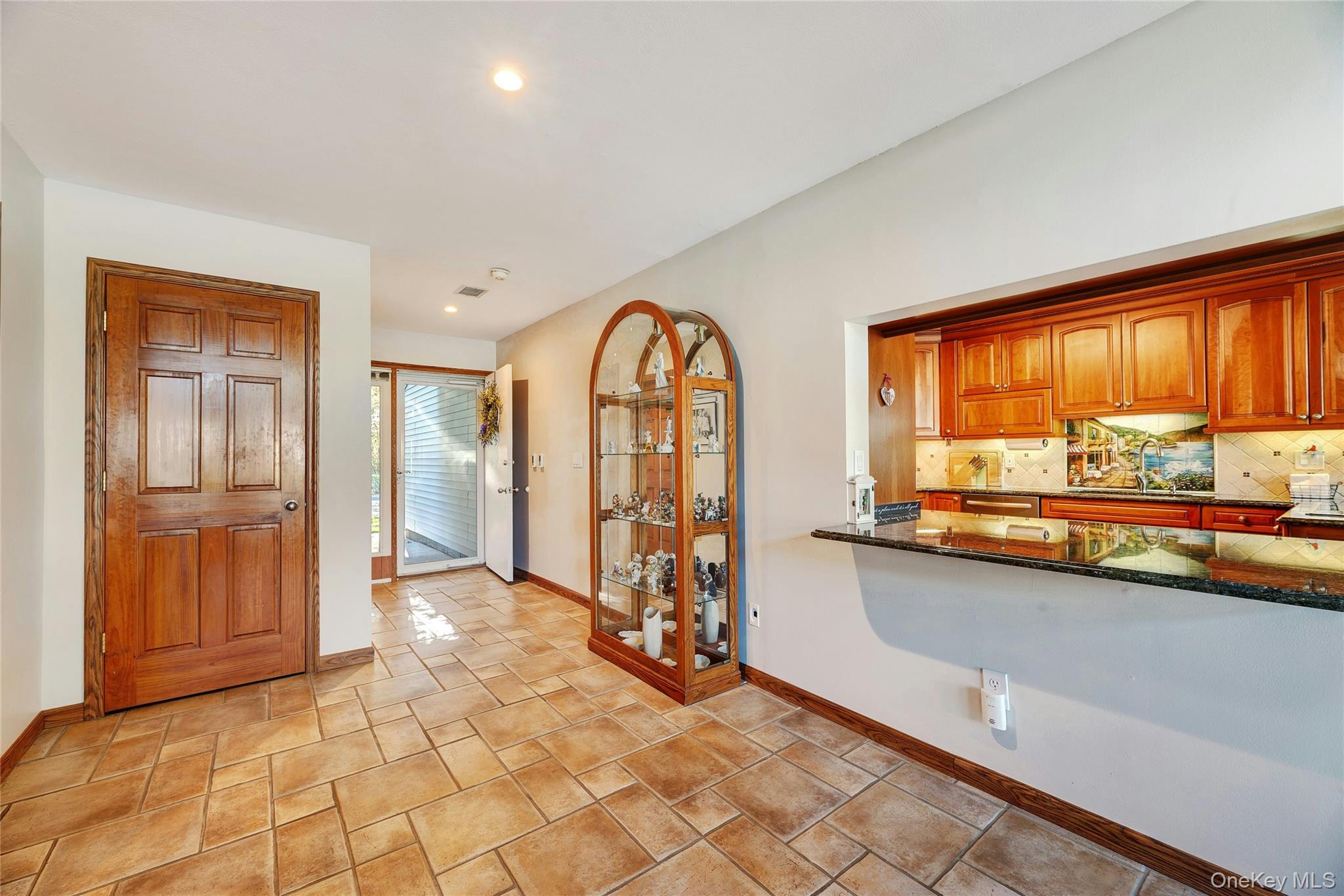 #4 photo, 94 Hampton Vista Drive, Manorville , NY 11949