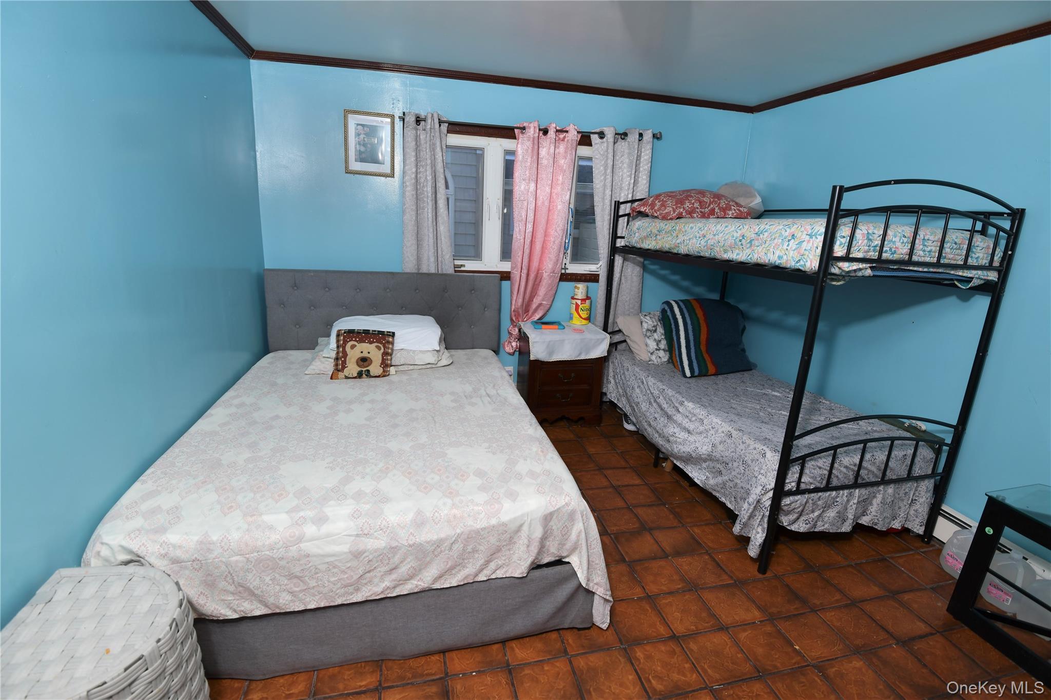 #4 photo, 76 E Hollywood Avenue, Babylon , NY 11757