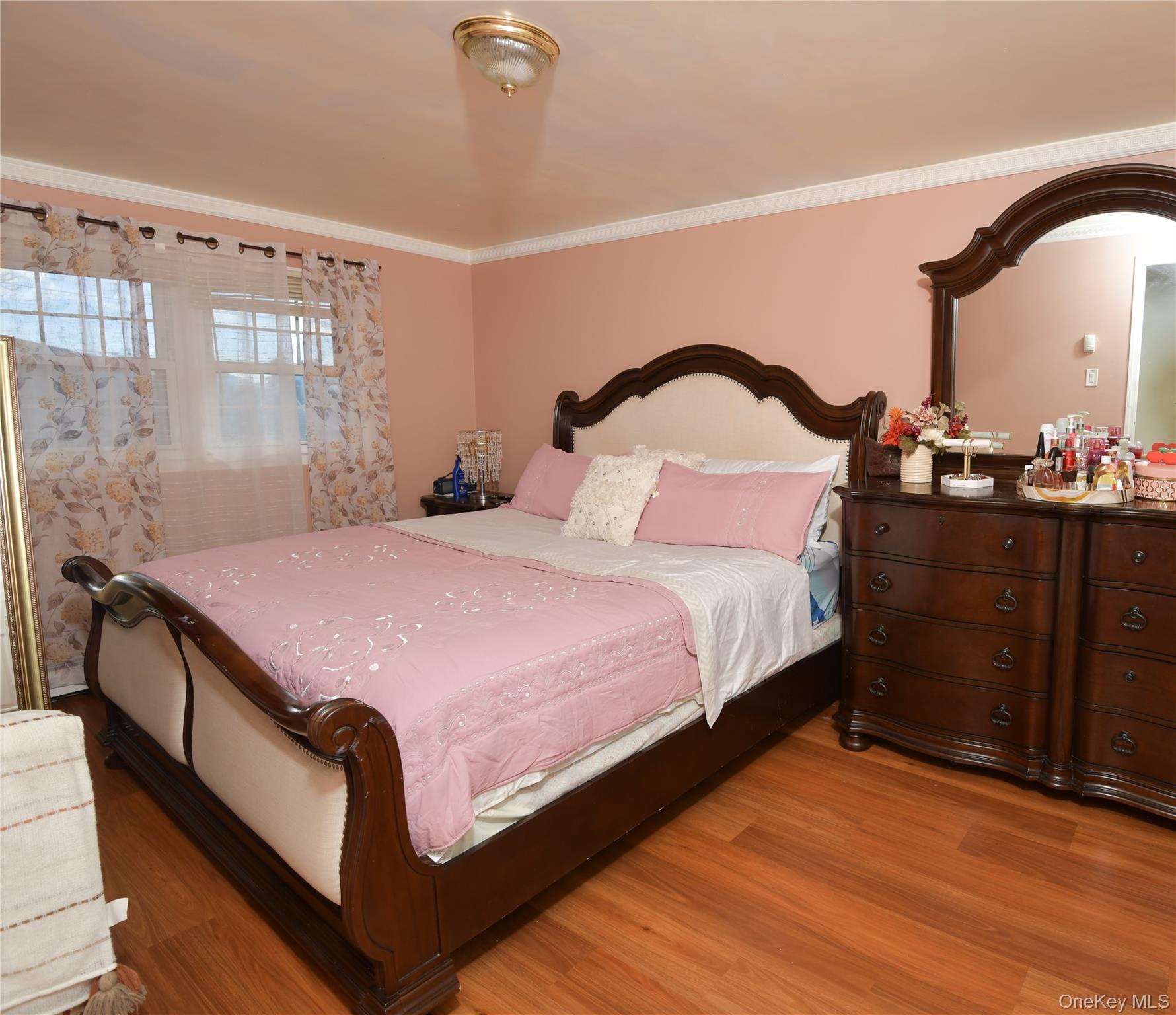 #5 photo, 76 E Hollywood Avenue, Babylon , NY 11757