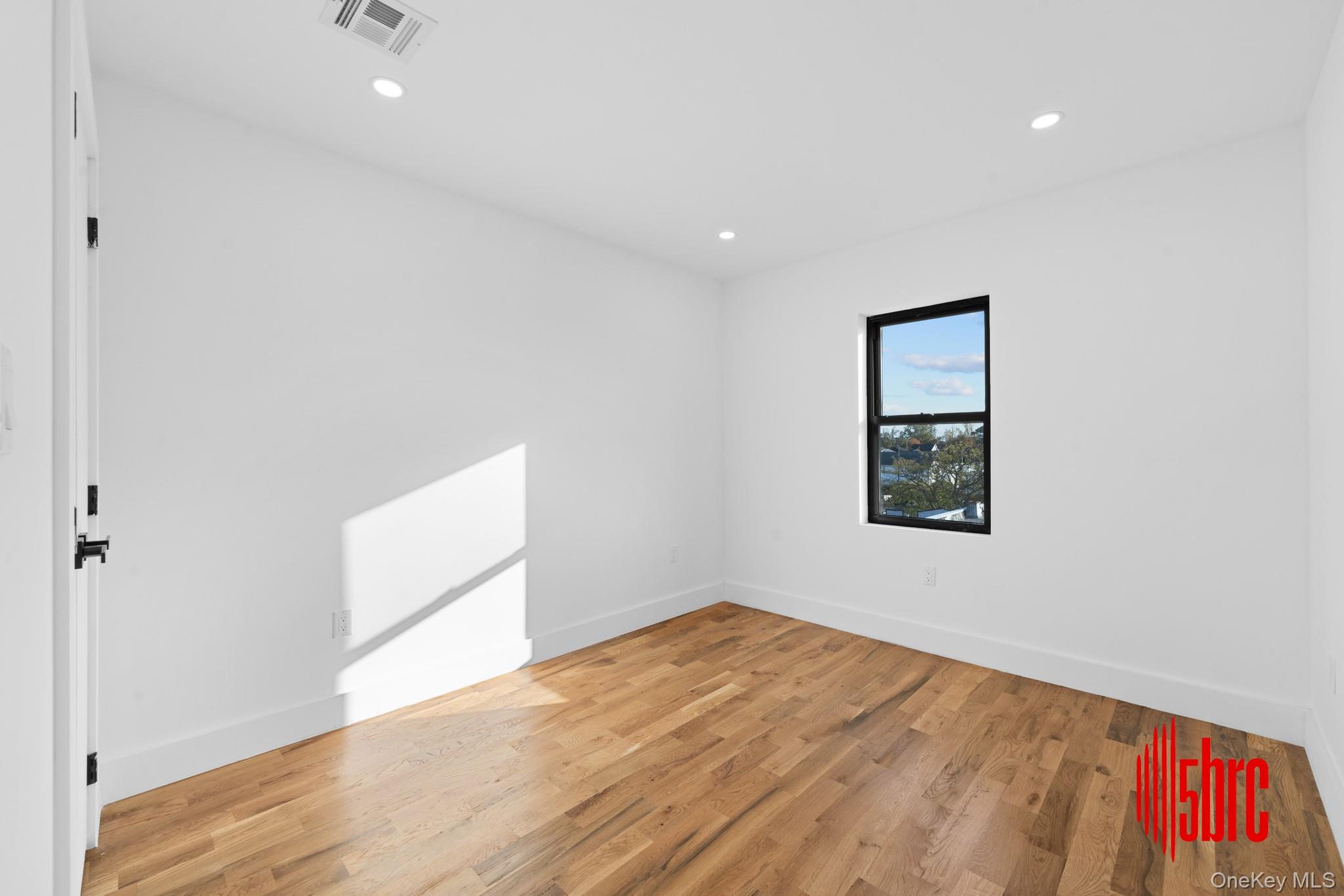 #3 photo, 21836 133rd Road, Springfield Gardens , NY 11413