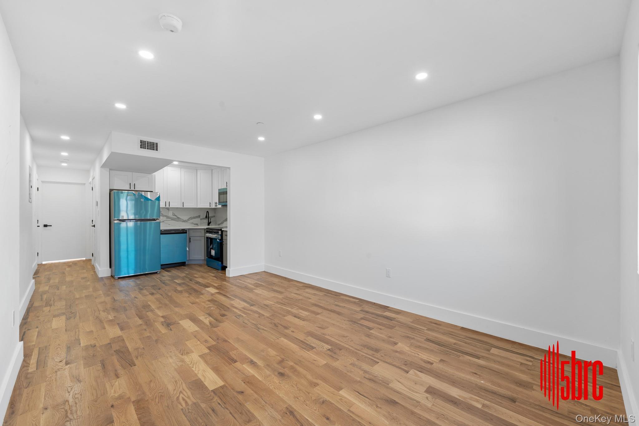 #9 photo, 21836 133rd Road, Springfield Gardens , NY 11413