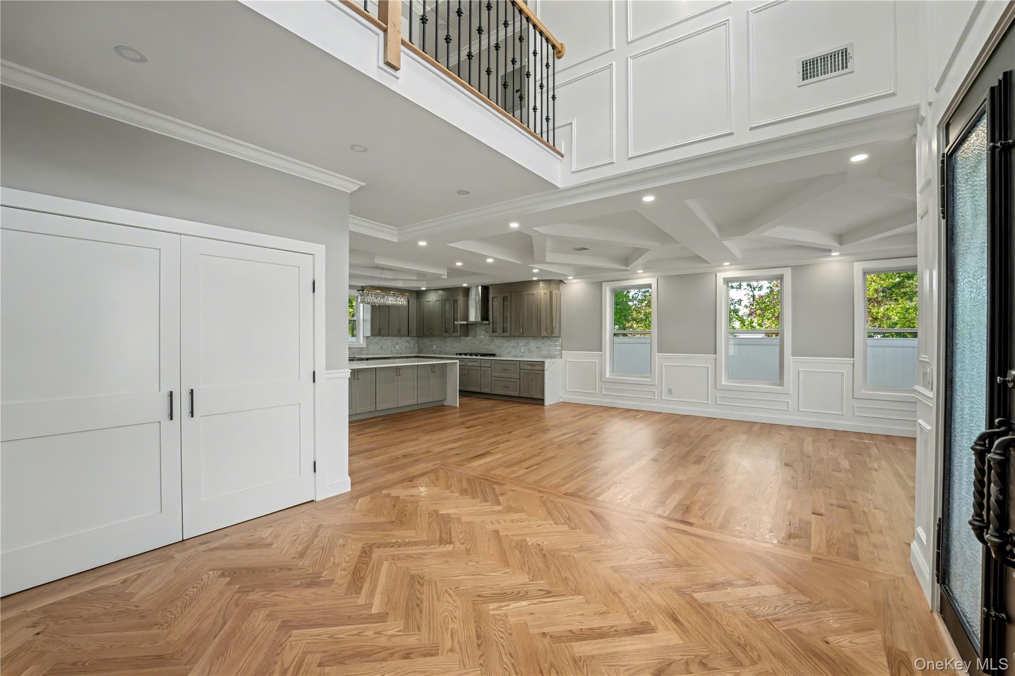 #11 photo, 2 Blueberry Lane, Hicksville , NY 11801