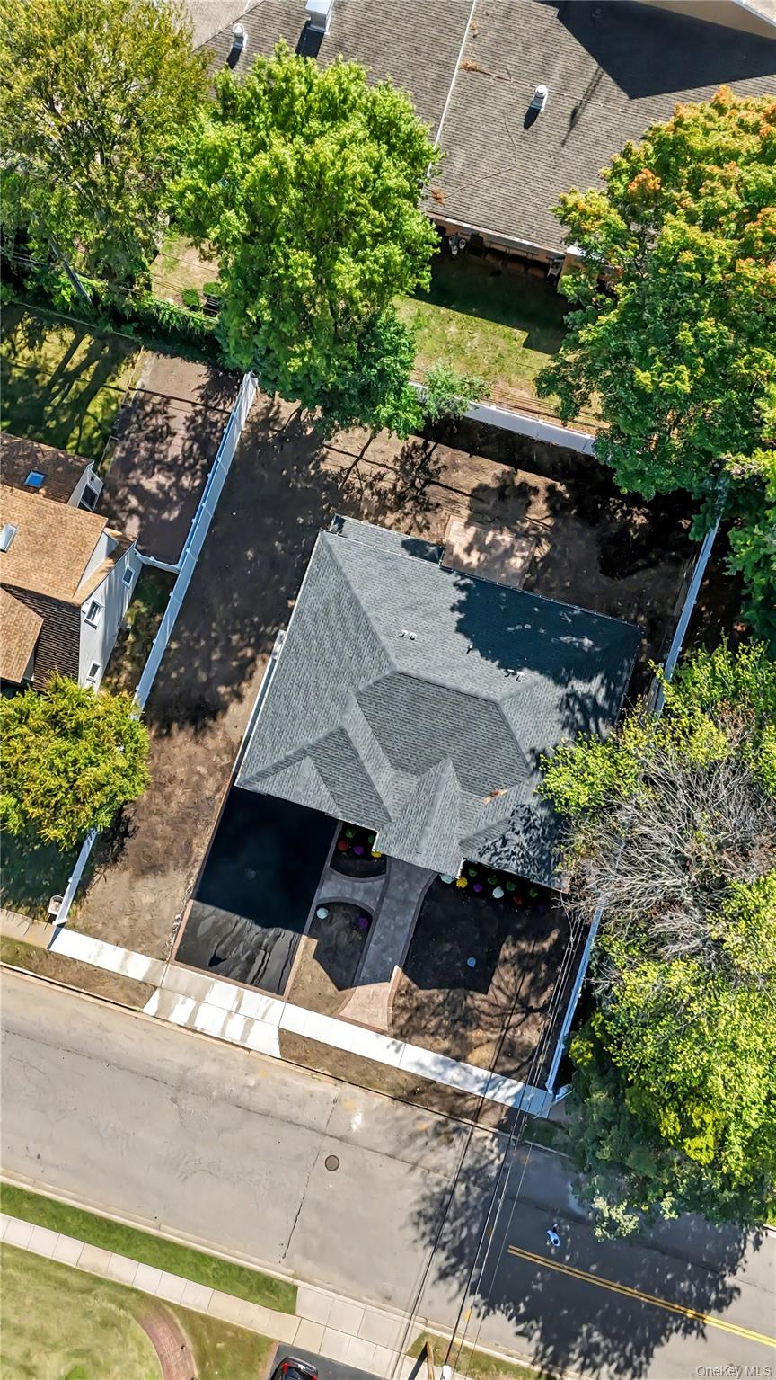 #4 photo, 2 Blueberry Lane, Hicksville , NY 11801